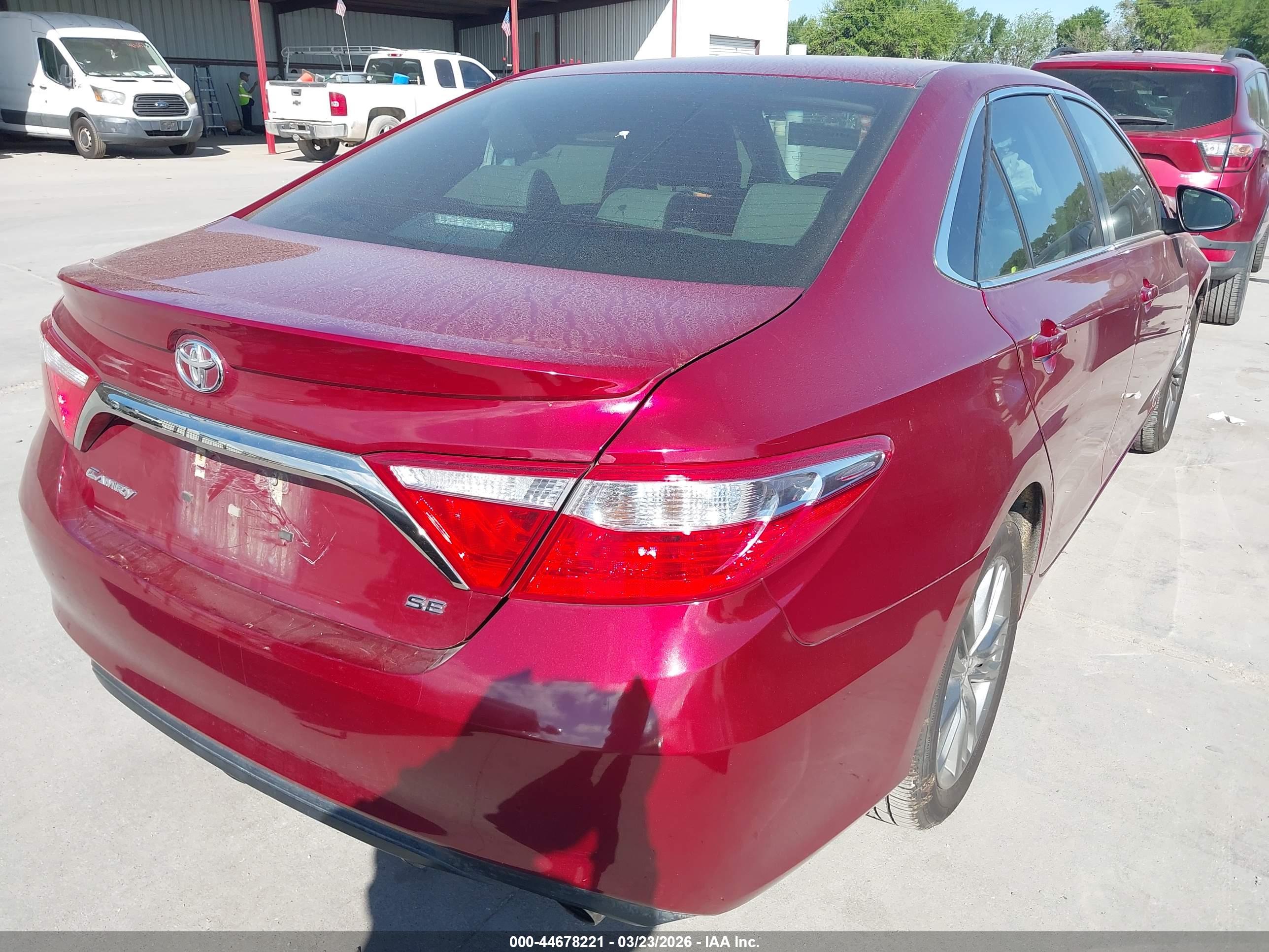 TOYOTA CAMRY image 4