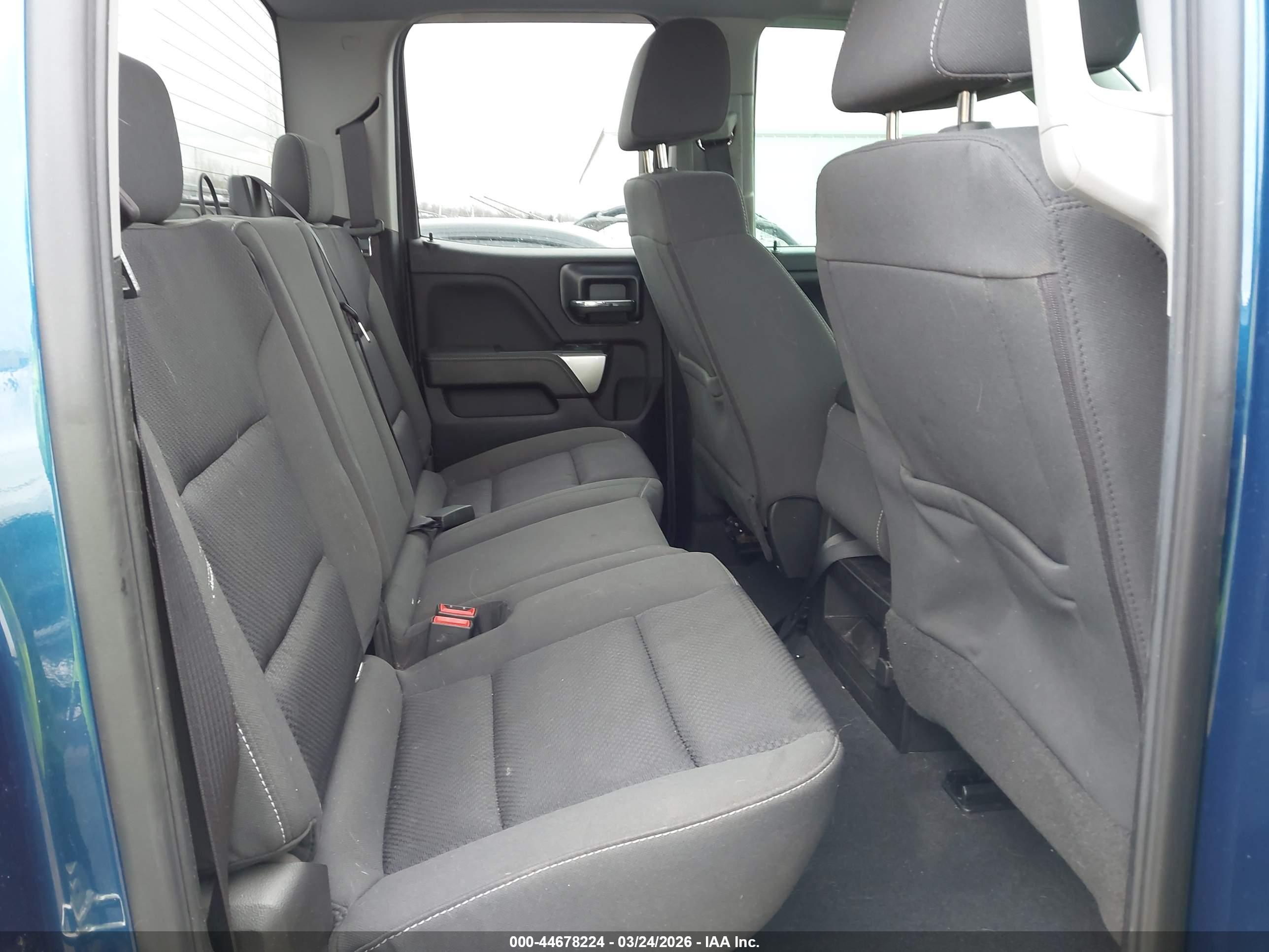 CHEVROLET SILVERADO image 8