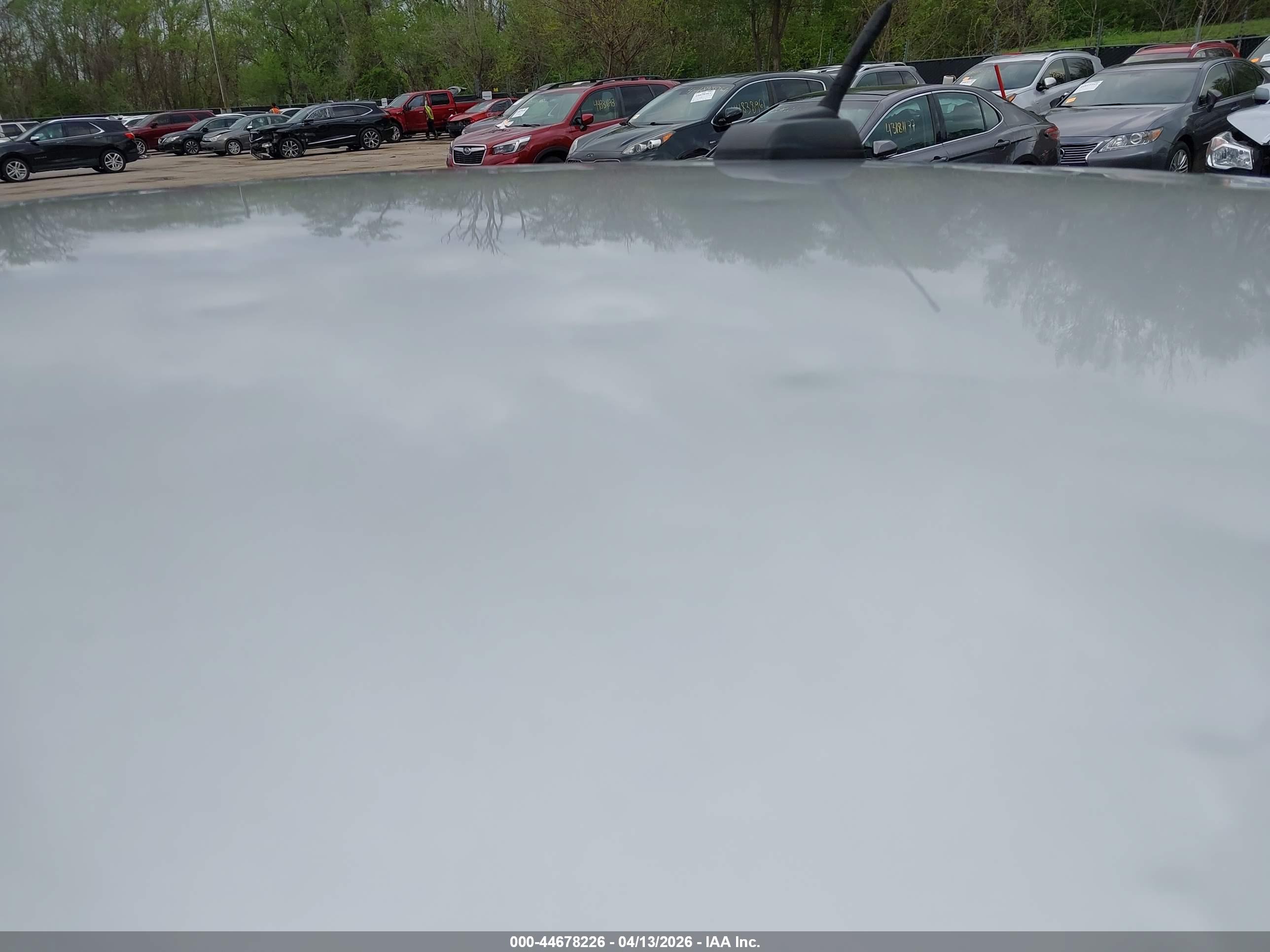 FORD FUSION image 6