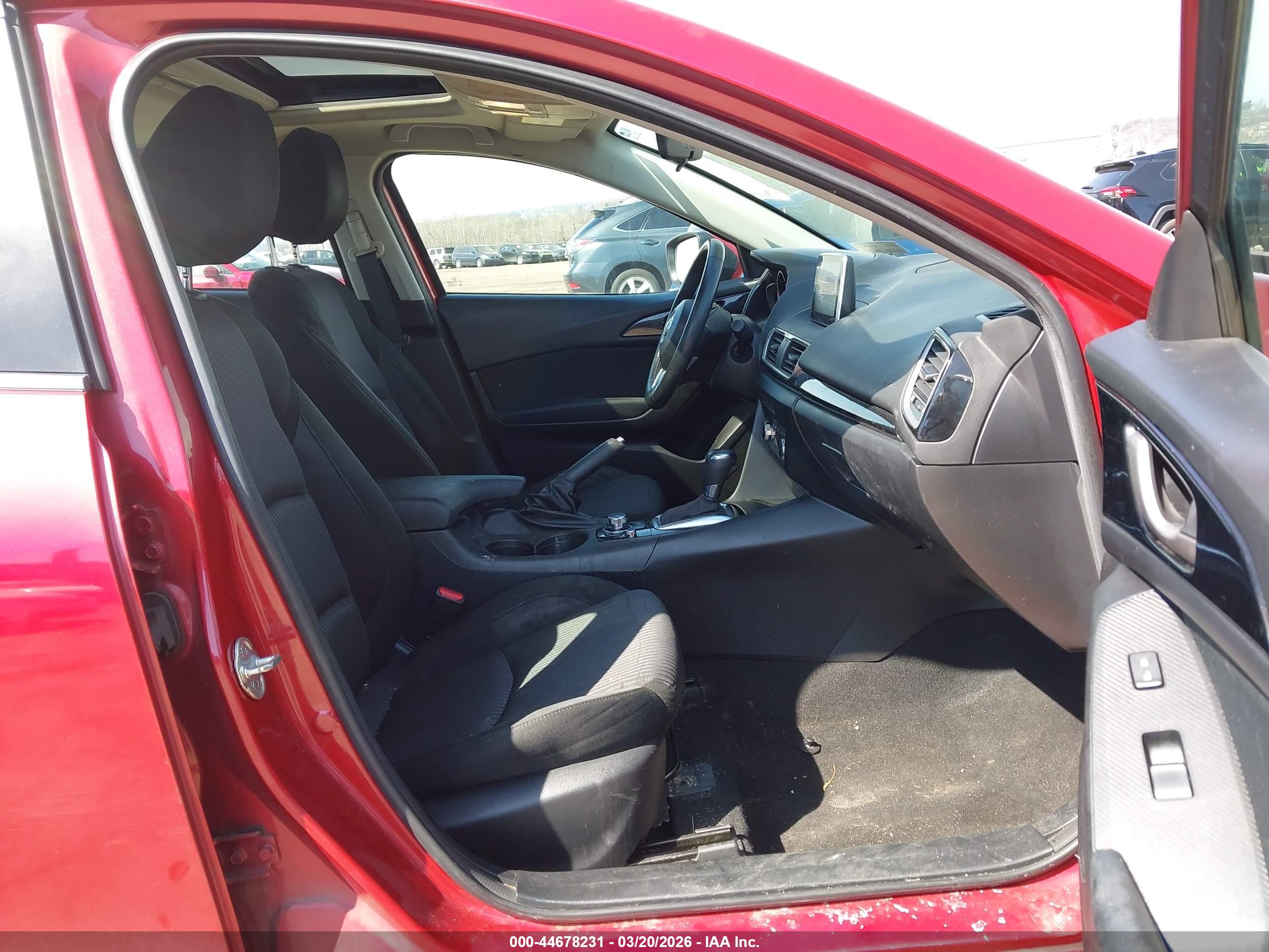 MAZDA MAZDA3 image 5