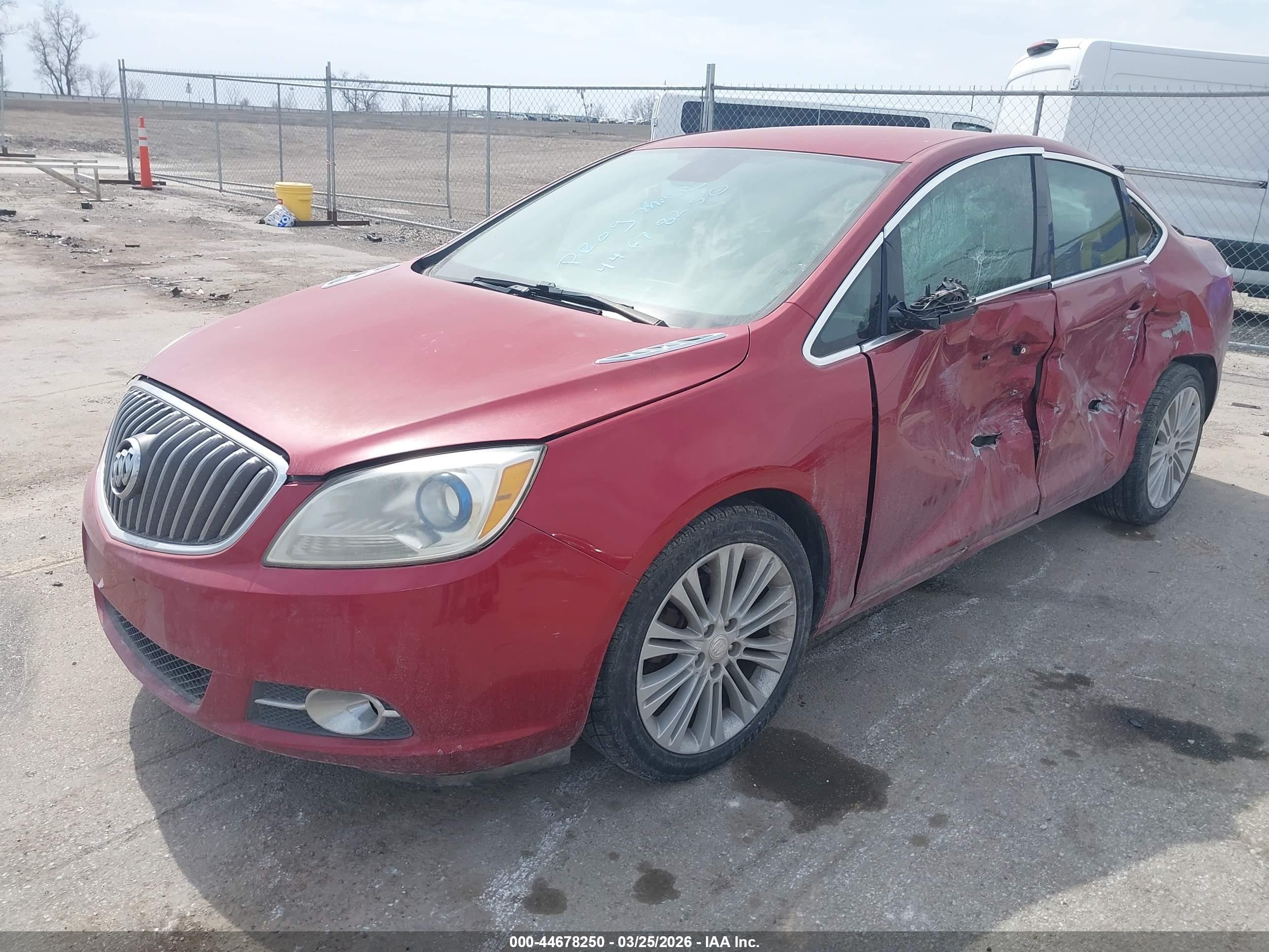 BUICK VERANO image 2