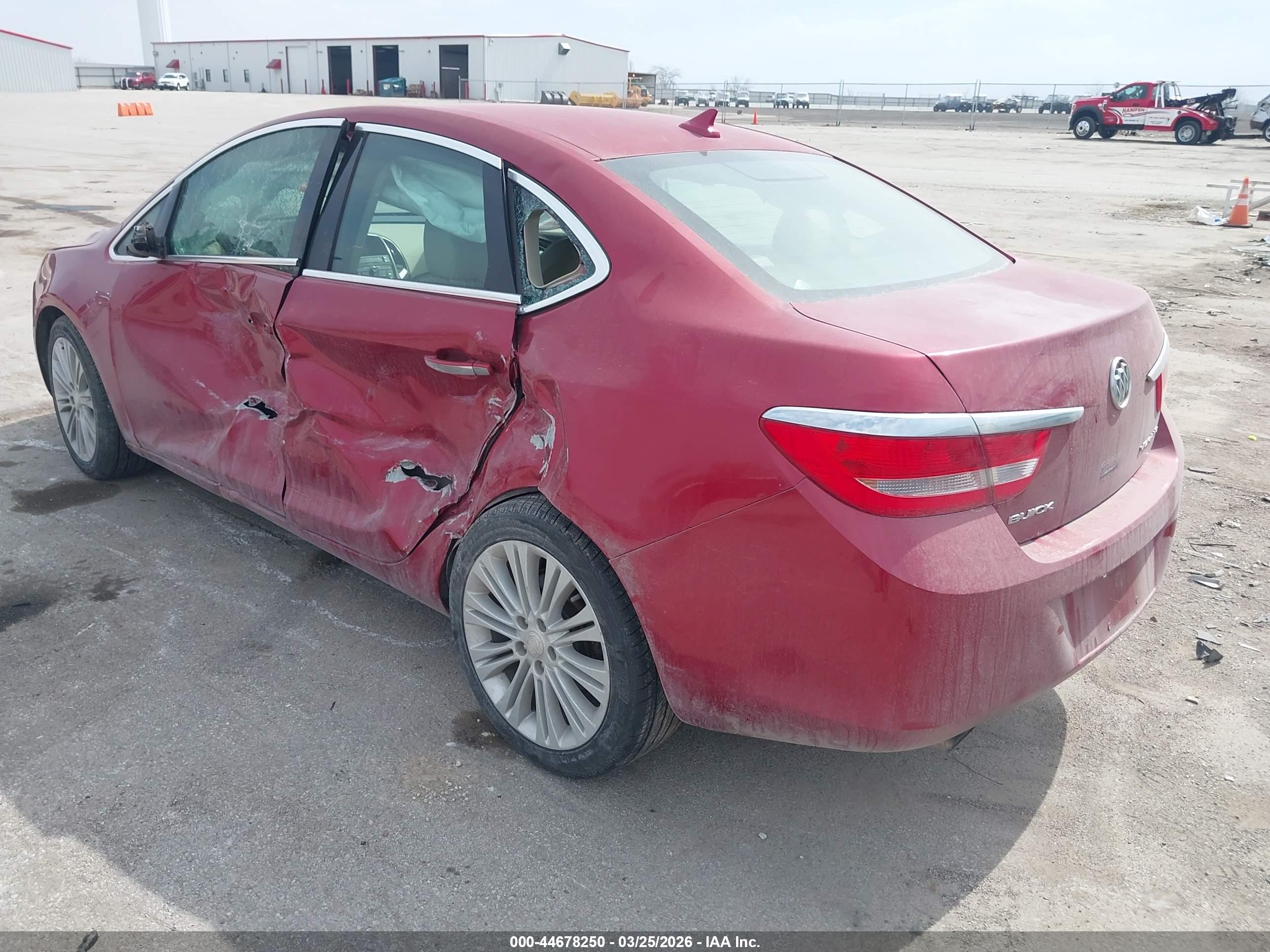 BUICK VERANO image 3