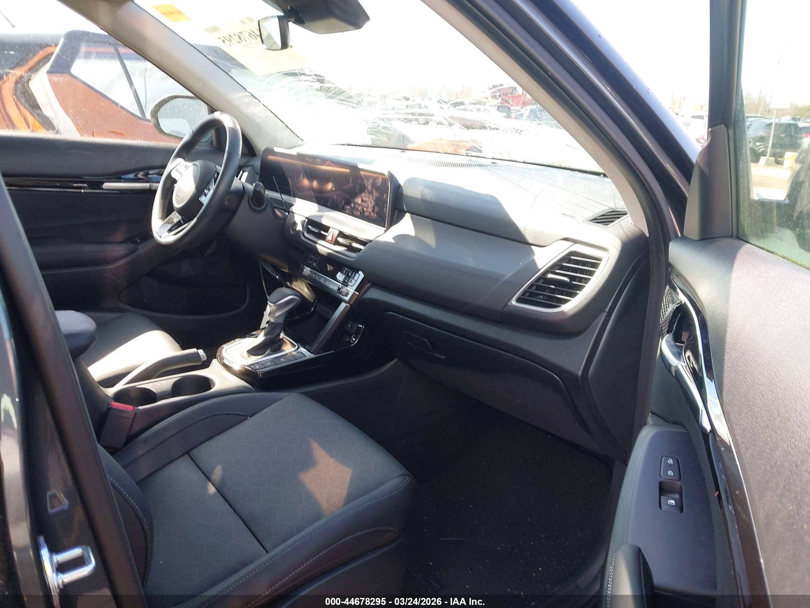 KIA SELTOS image 5