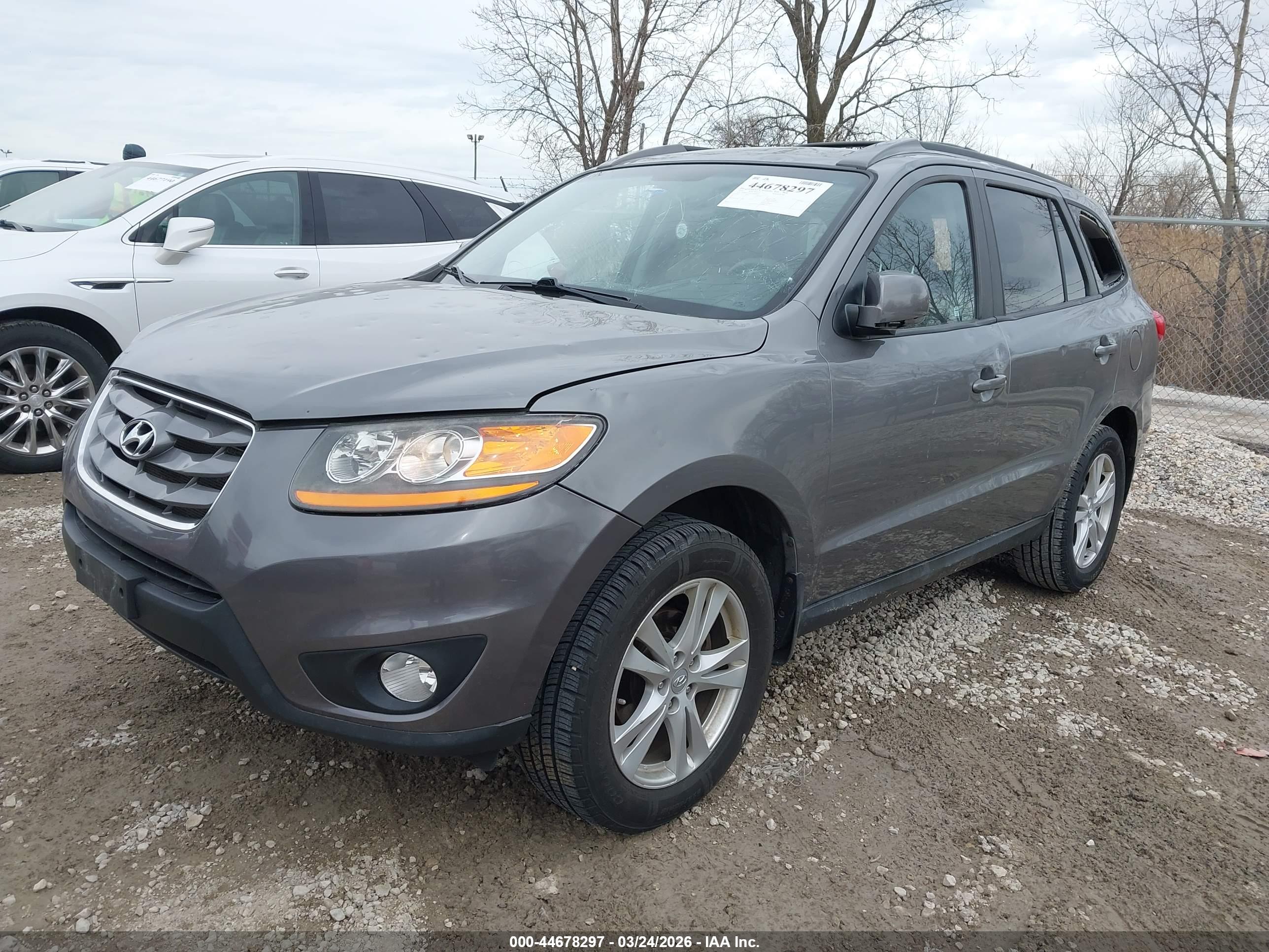 HYUNDAI SANTA image 2