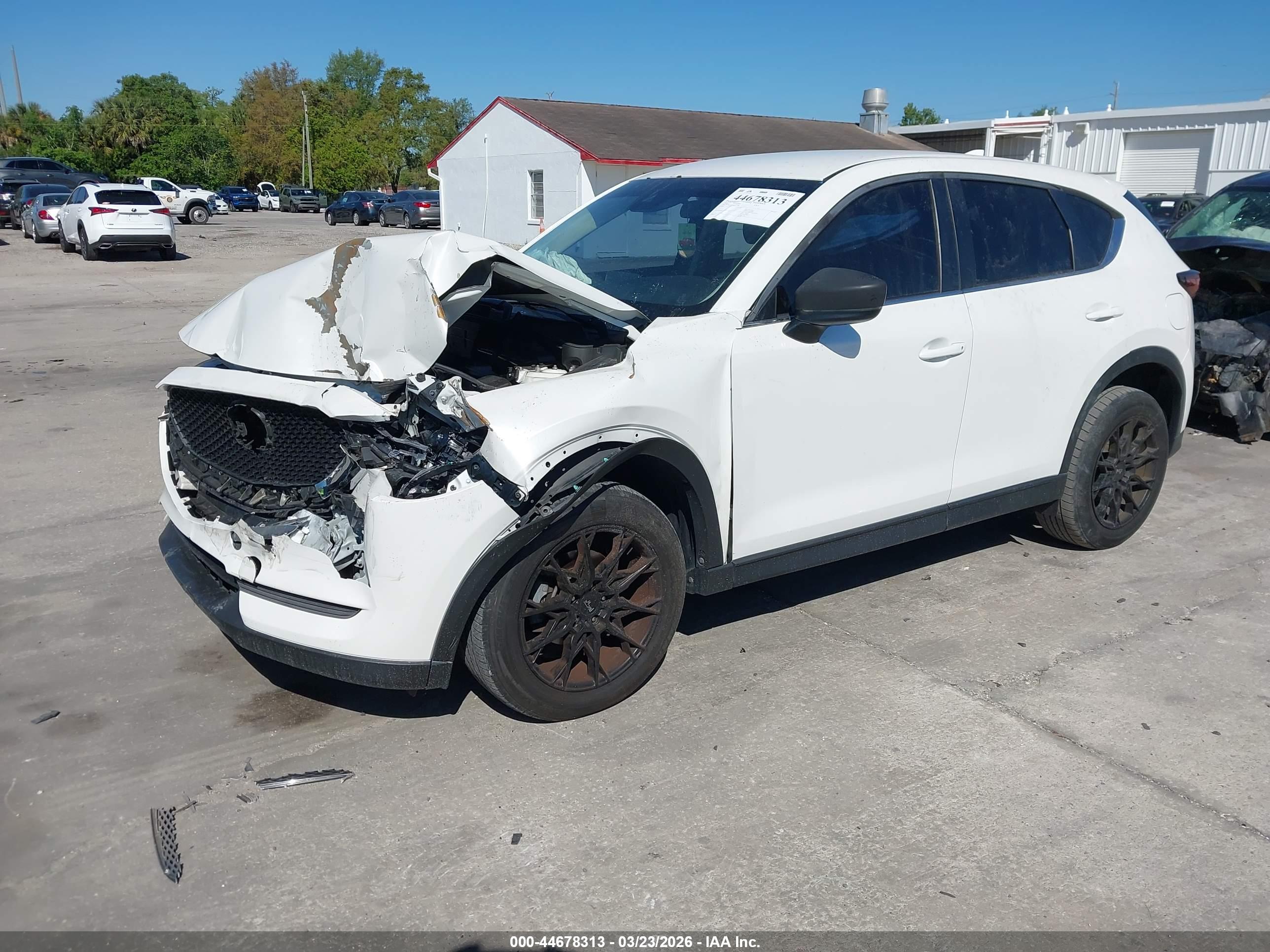 MAZDA CX-5 image 2