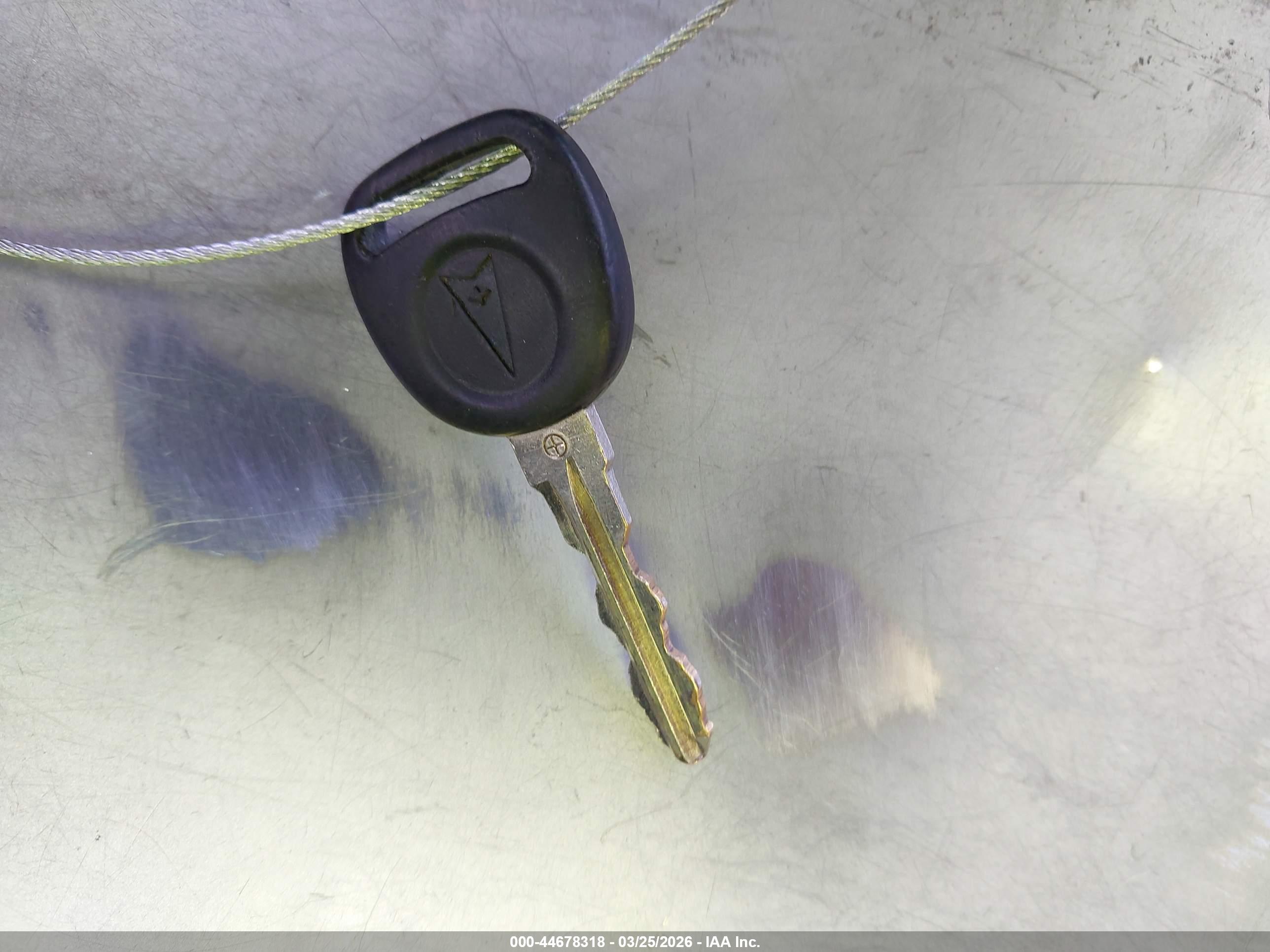 PONTIAC G6 image 11