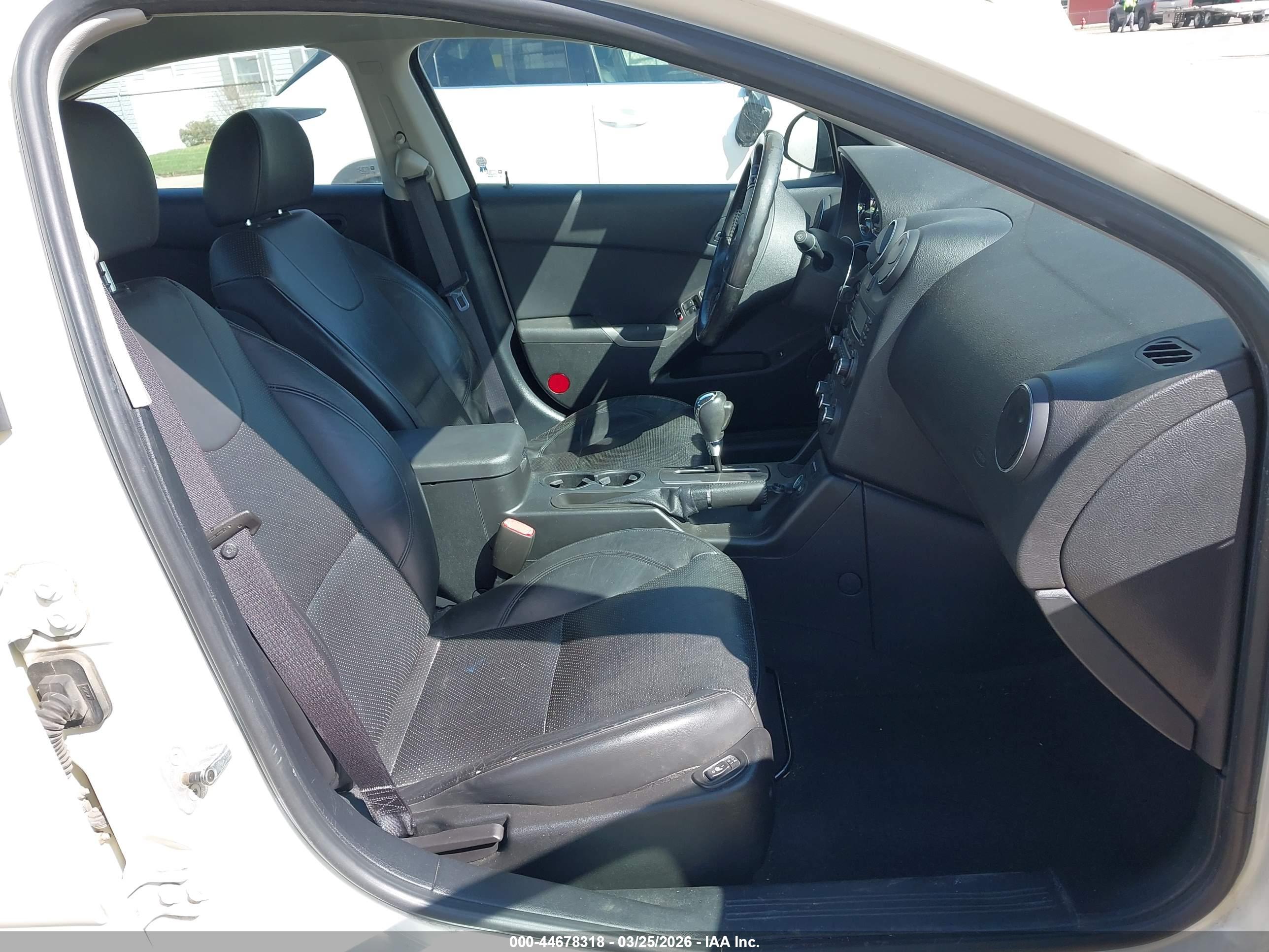 PONTIAC G6 image 5