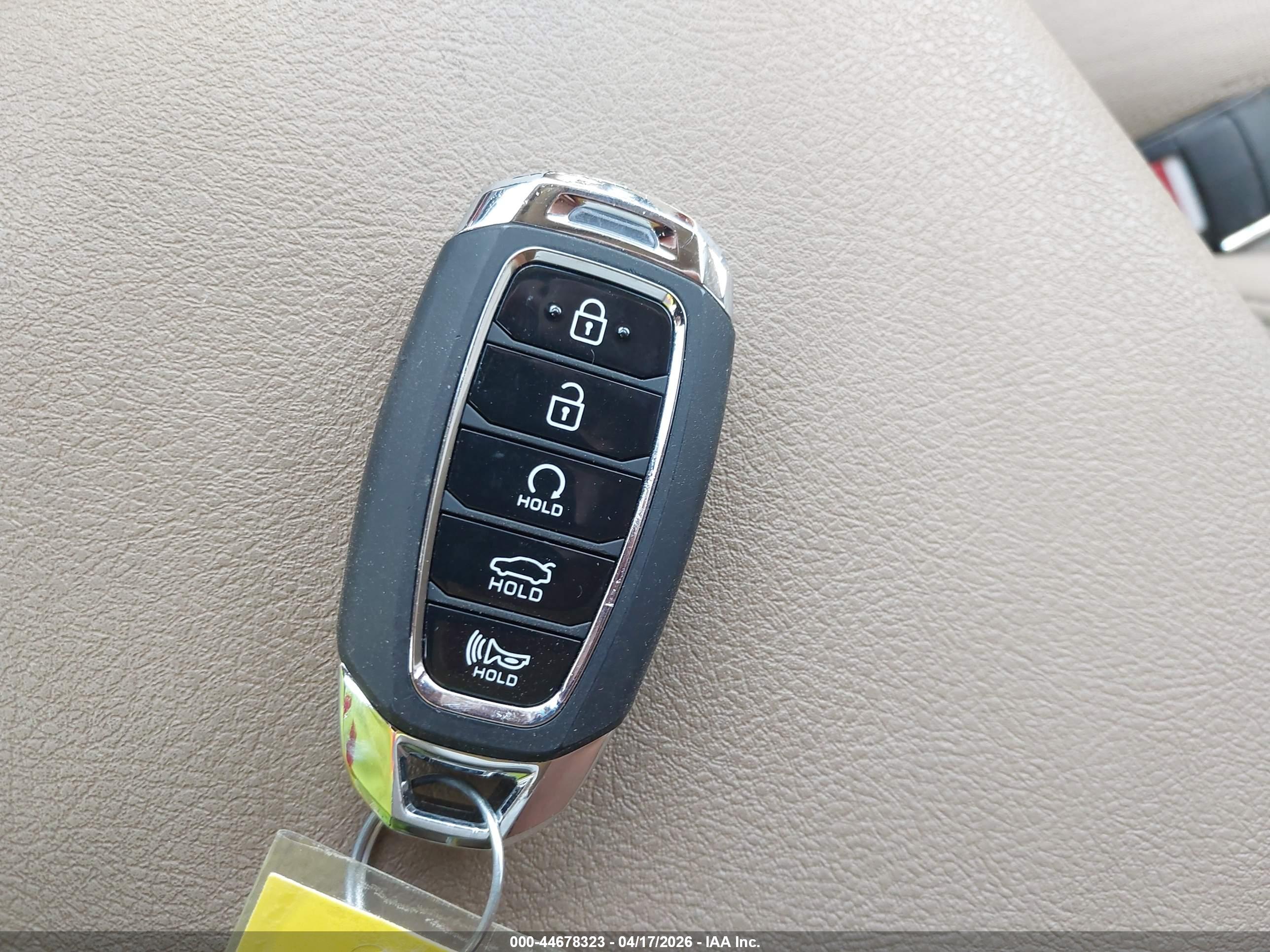 HYUNDAI ELANTRA image 11