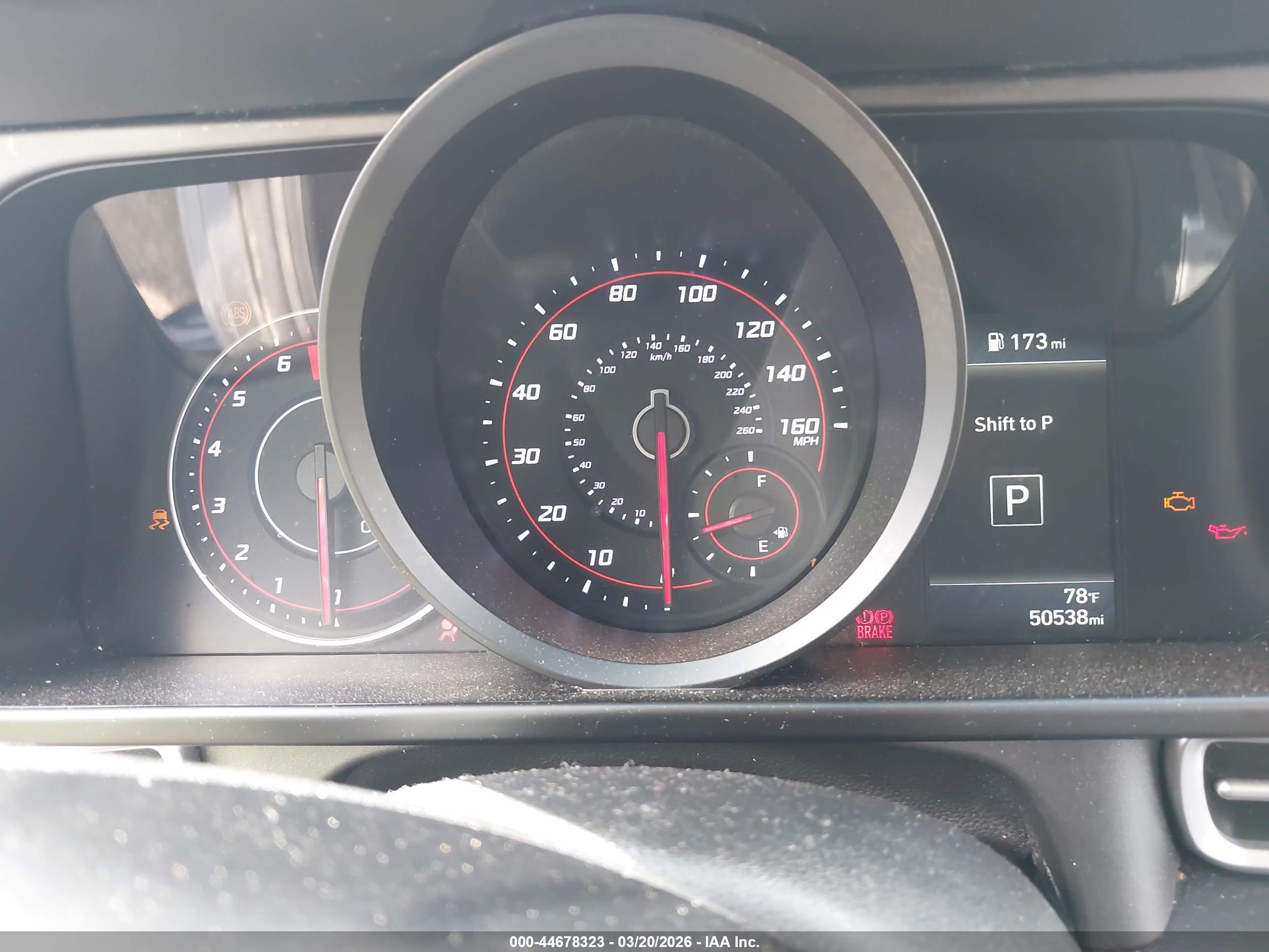 HYUNDAI ELANTRA image 7