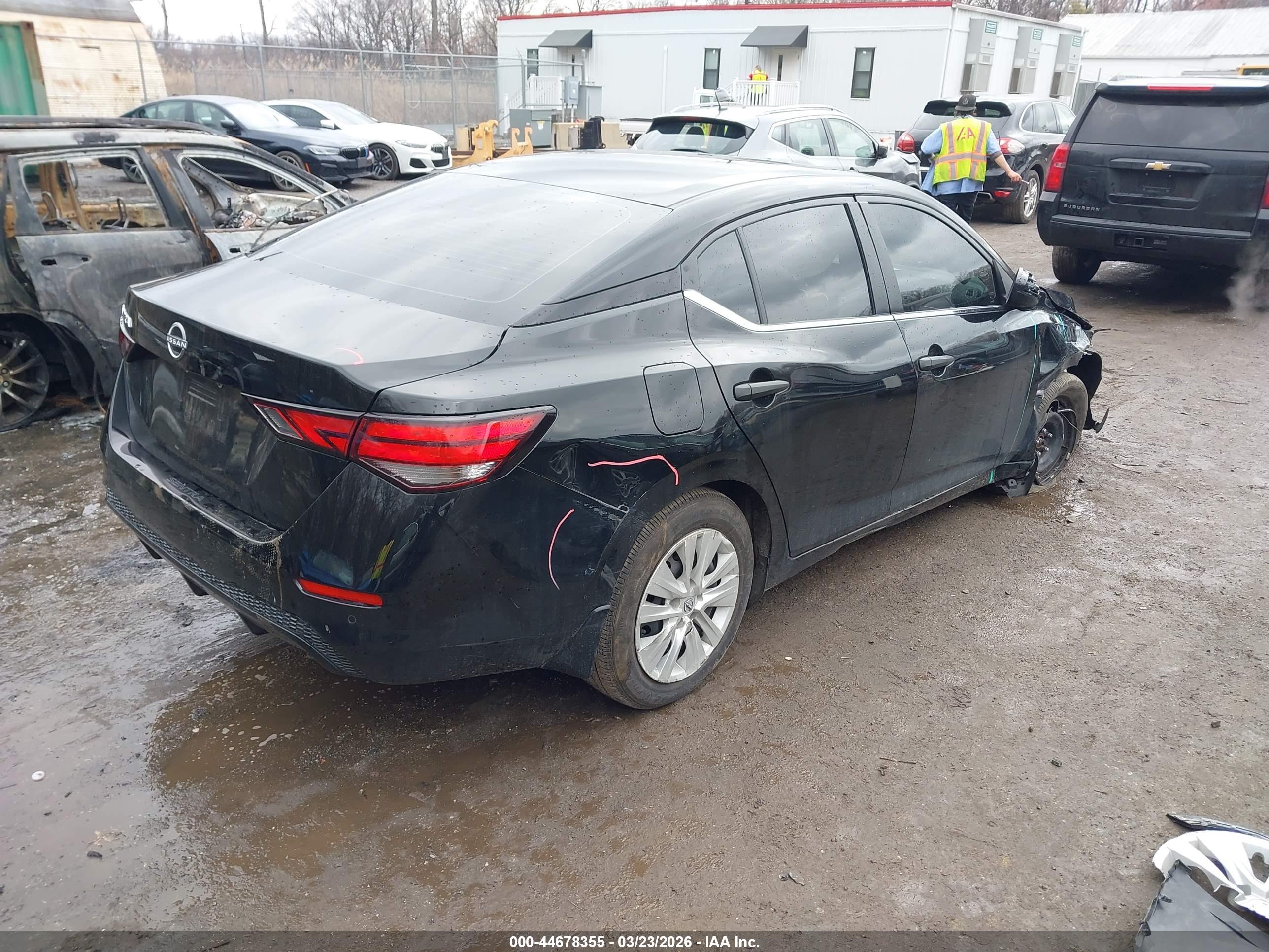 NISSAN SENTRA image 4