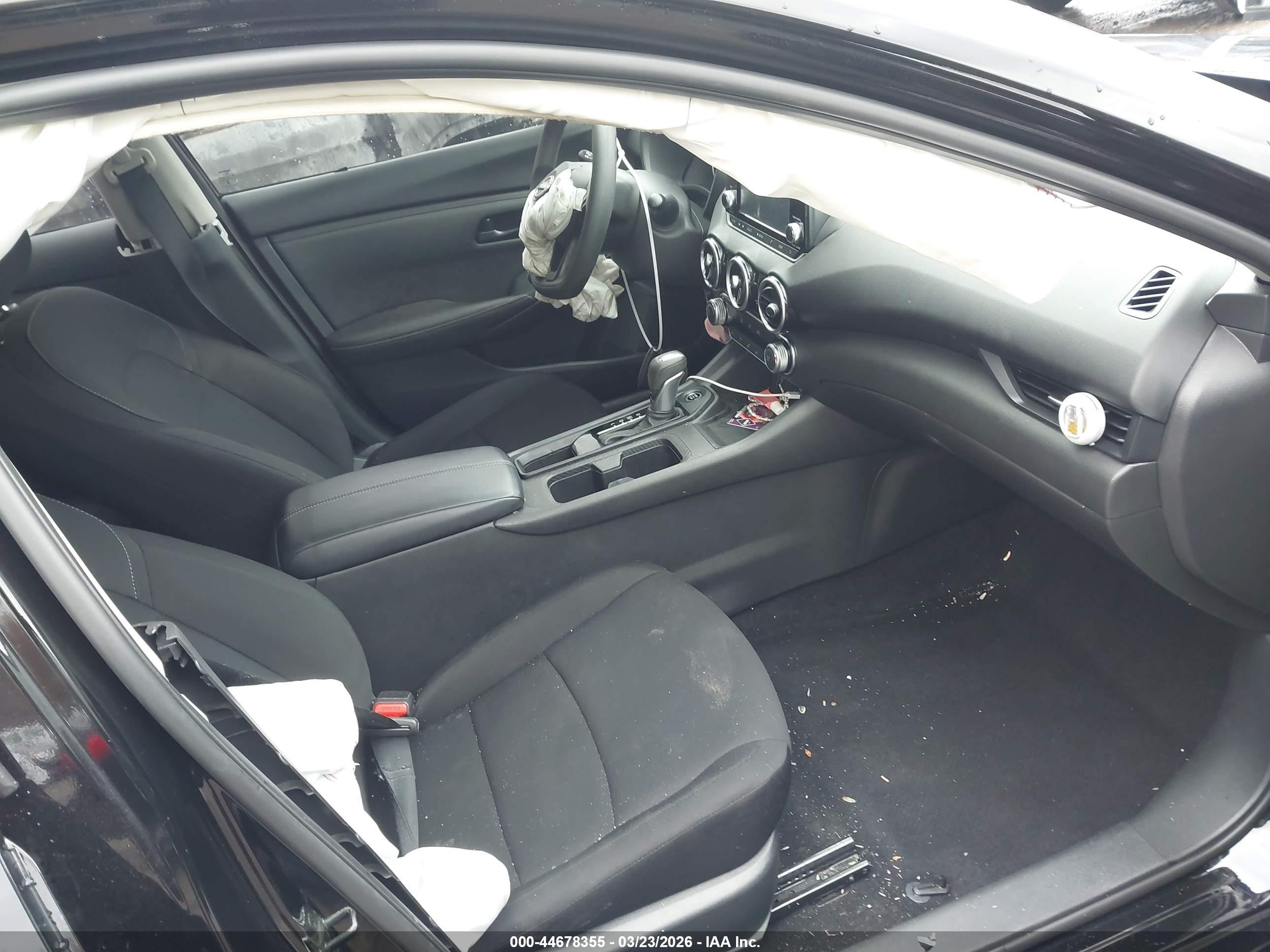 NISSAN SENTRA image 5