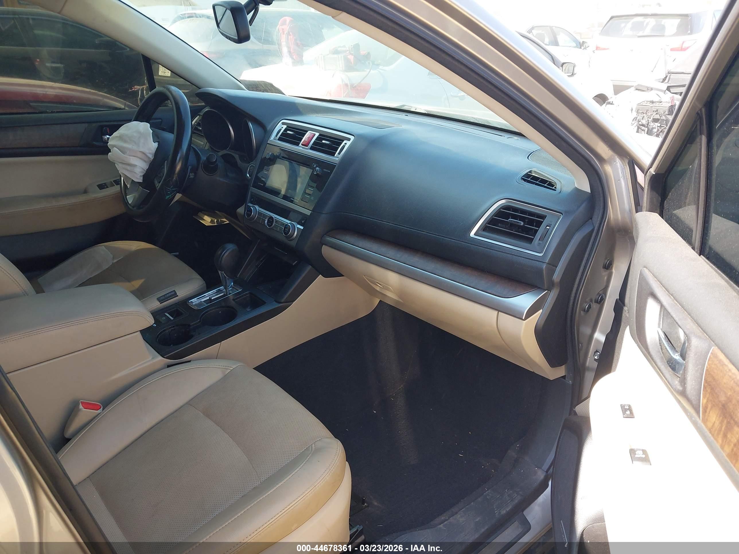 SUBARU OUTBACK image 5