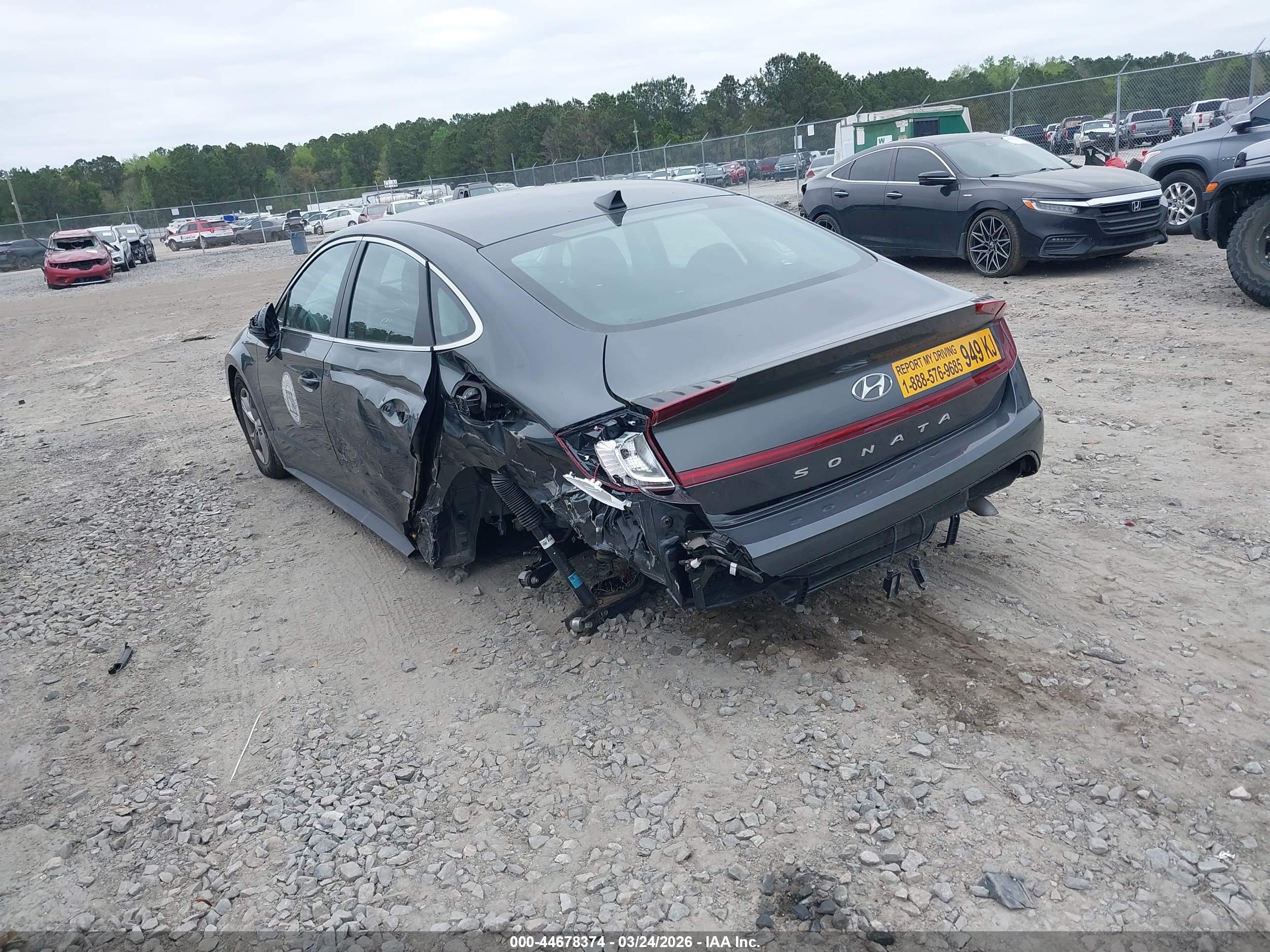 HYUNDAI SONATA image 3
