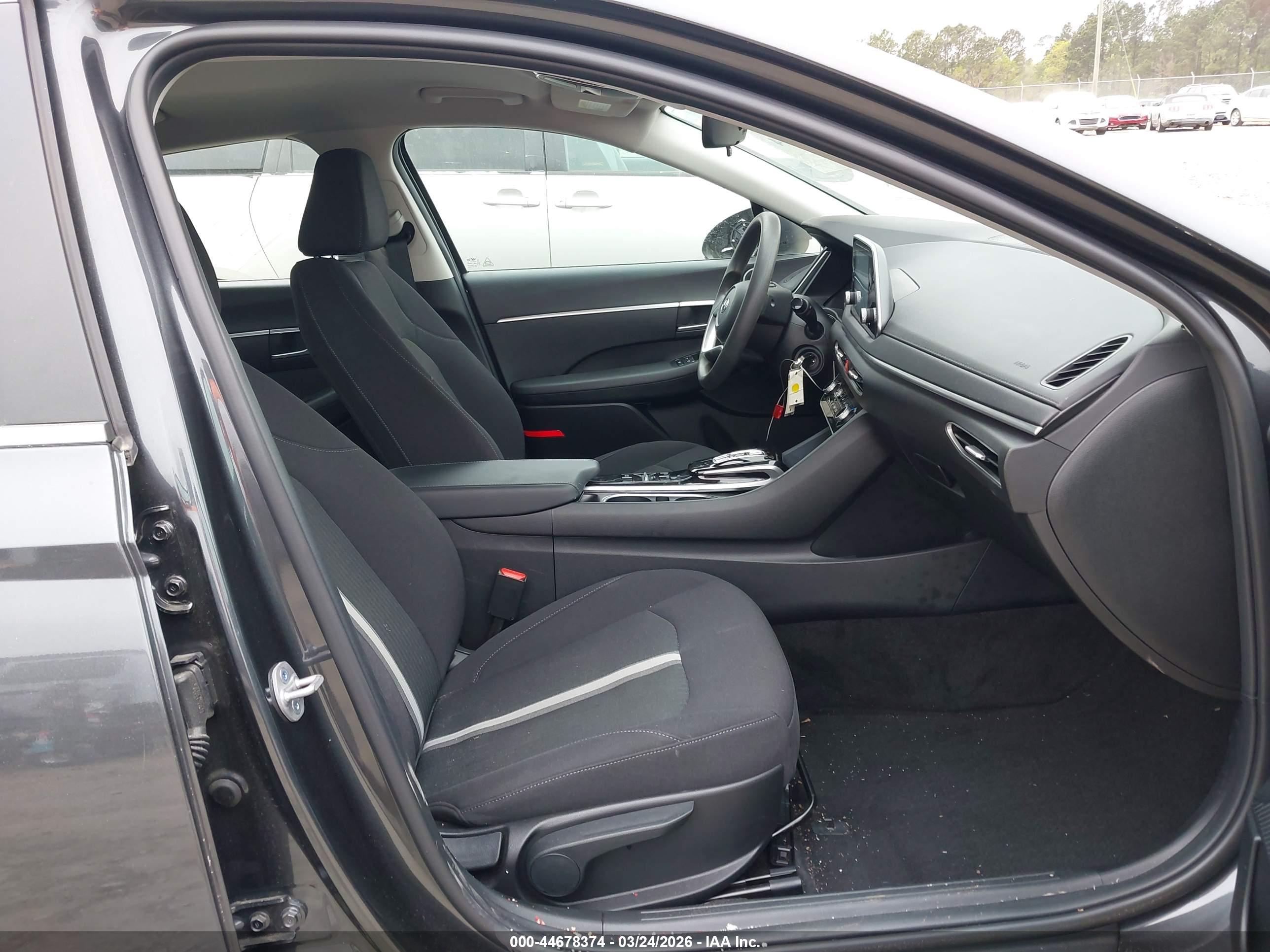 HYUNDAI SONATA image 5