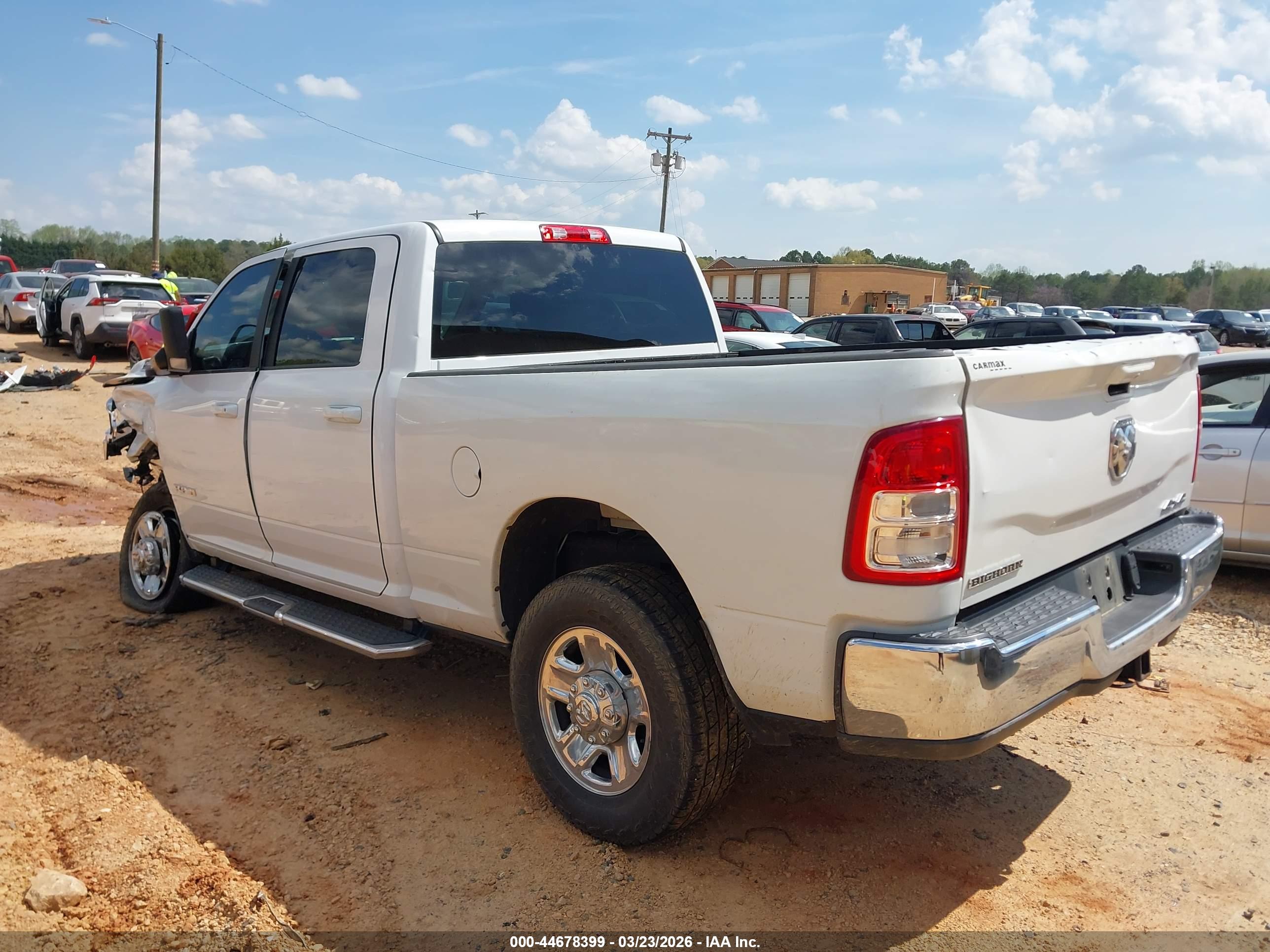 RAM 2500 image 3