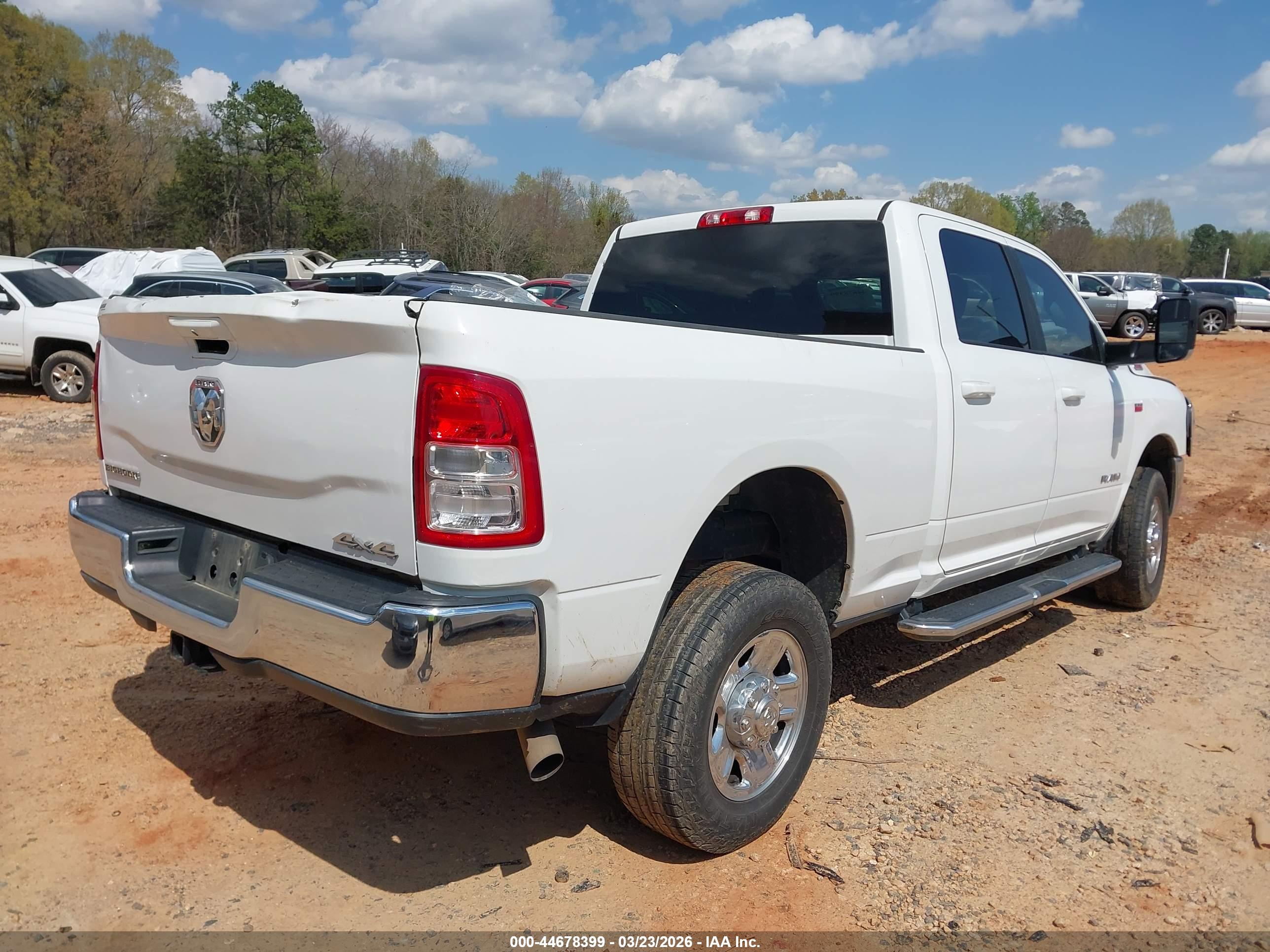 RAM 2500 image 4