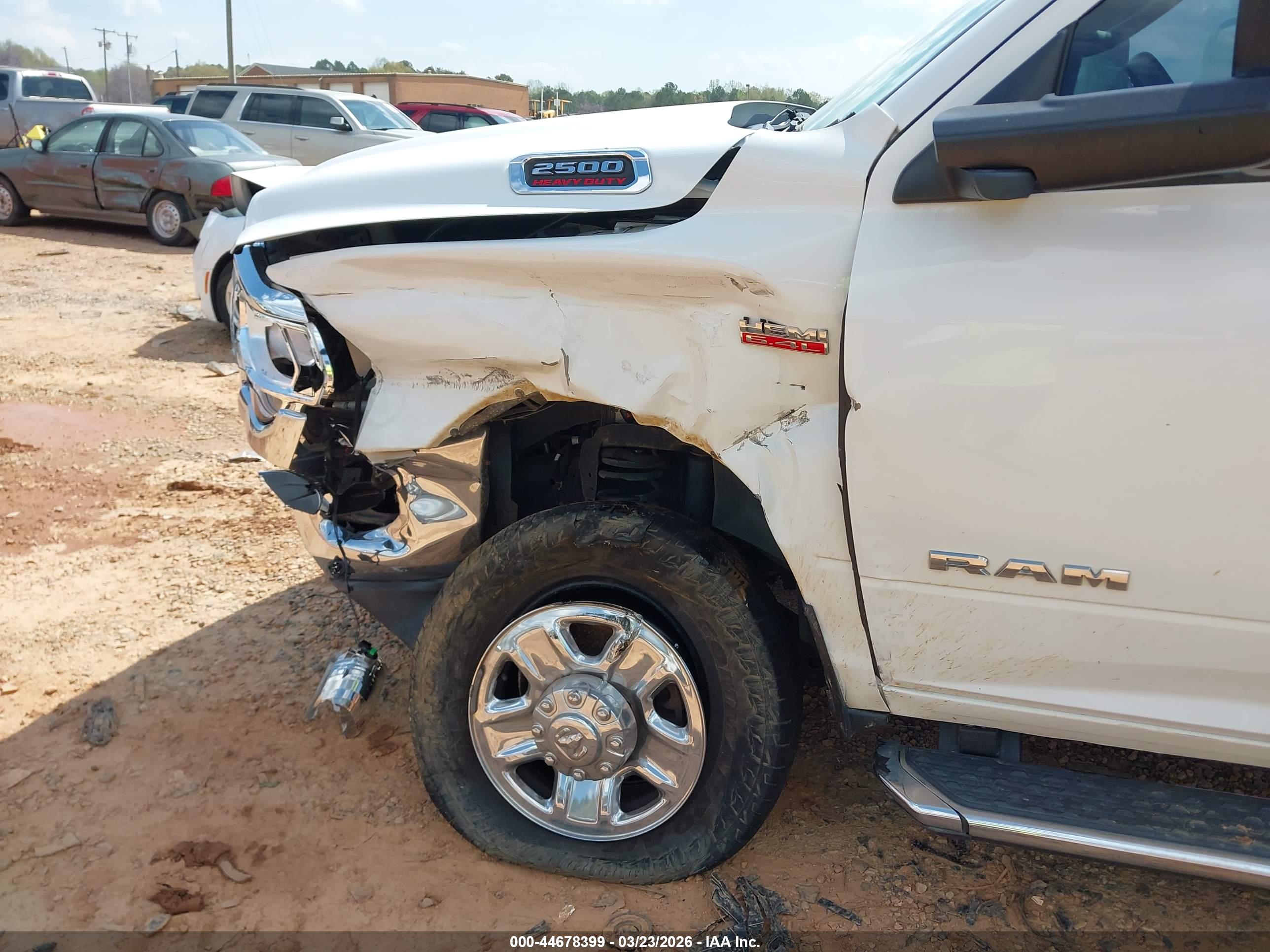 RAM 2500 image 6