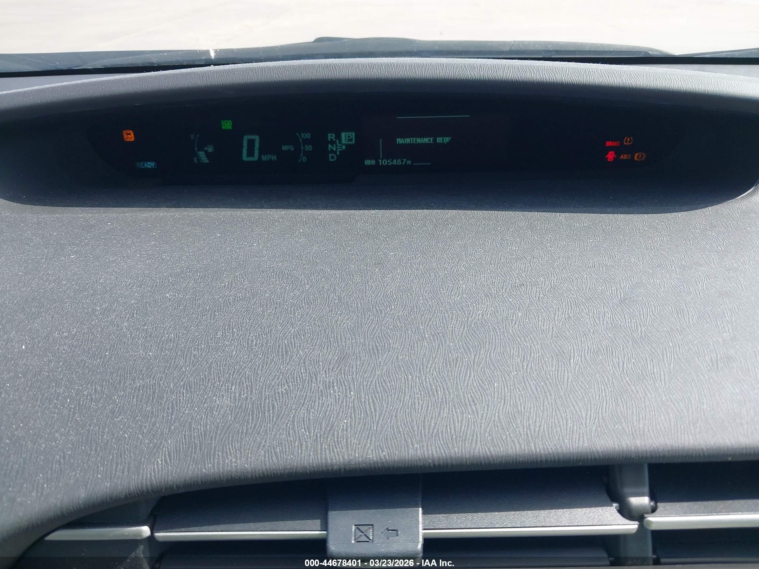 TOYOTA PRIUS image 7