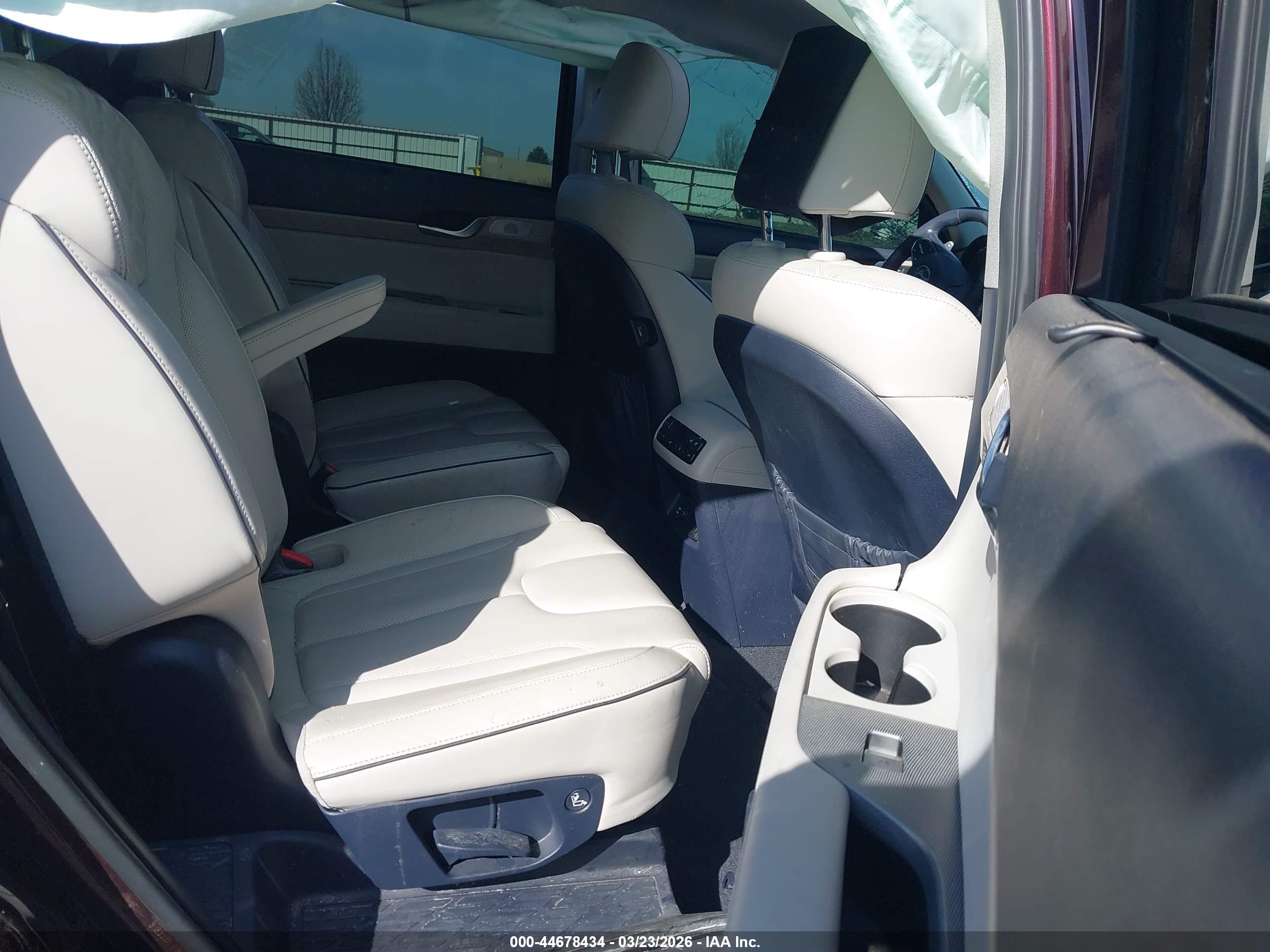 HYUNDAI PALISADE image 8