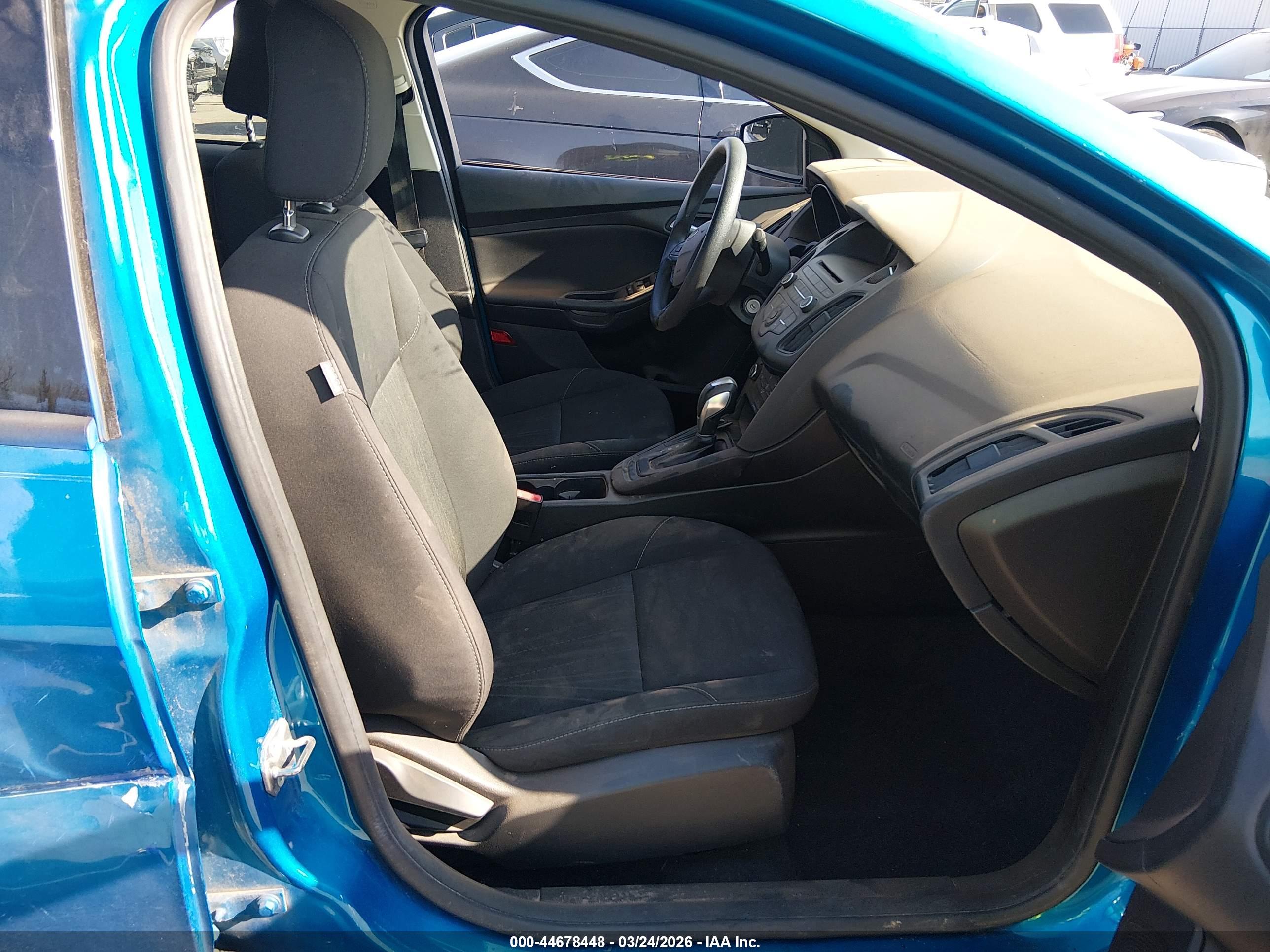FORD FOCUS image 5