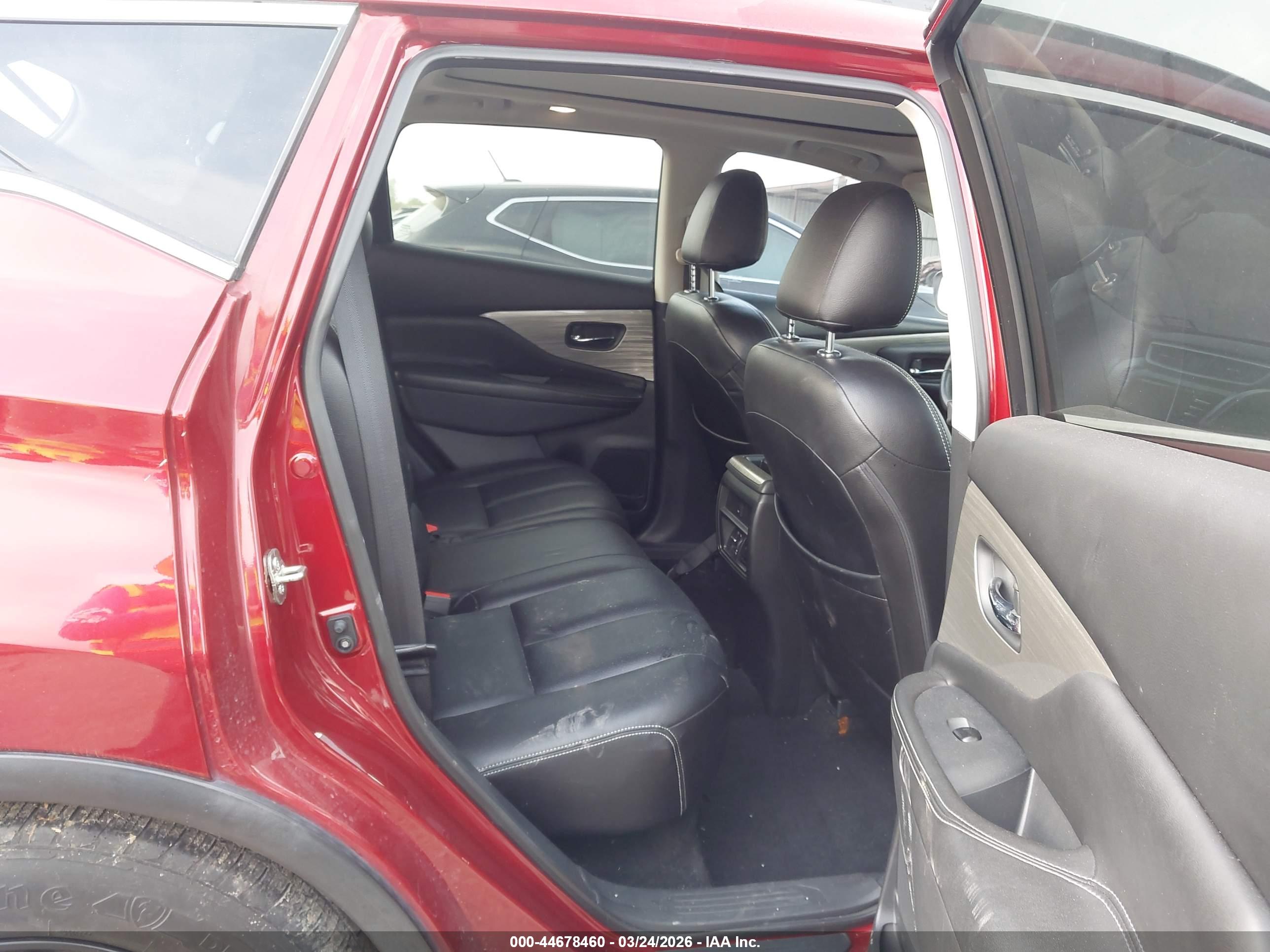 NISSAN MURANO image 8