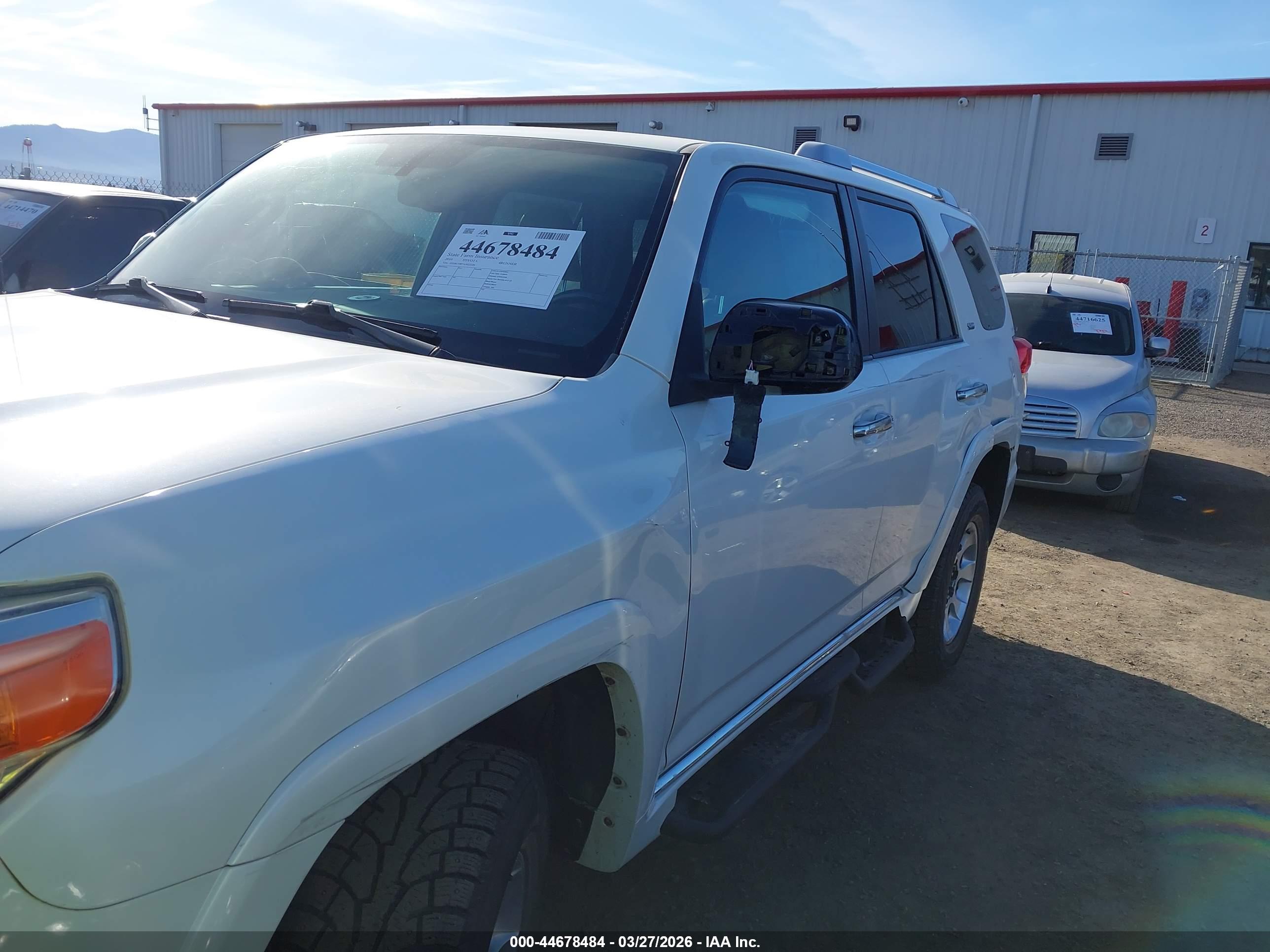 TOYOTA 4RUNNER image 6