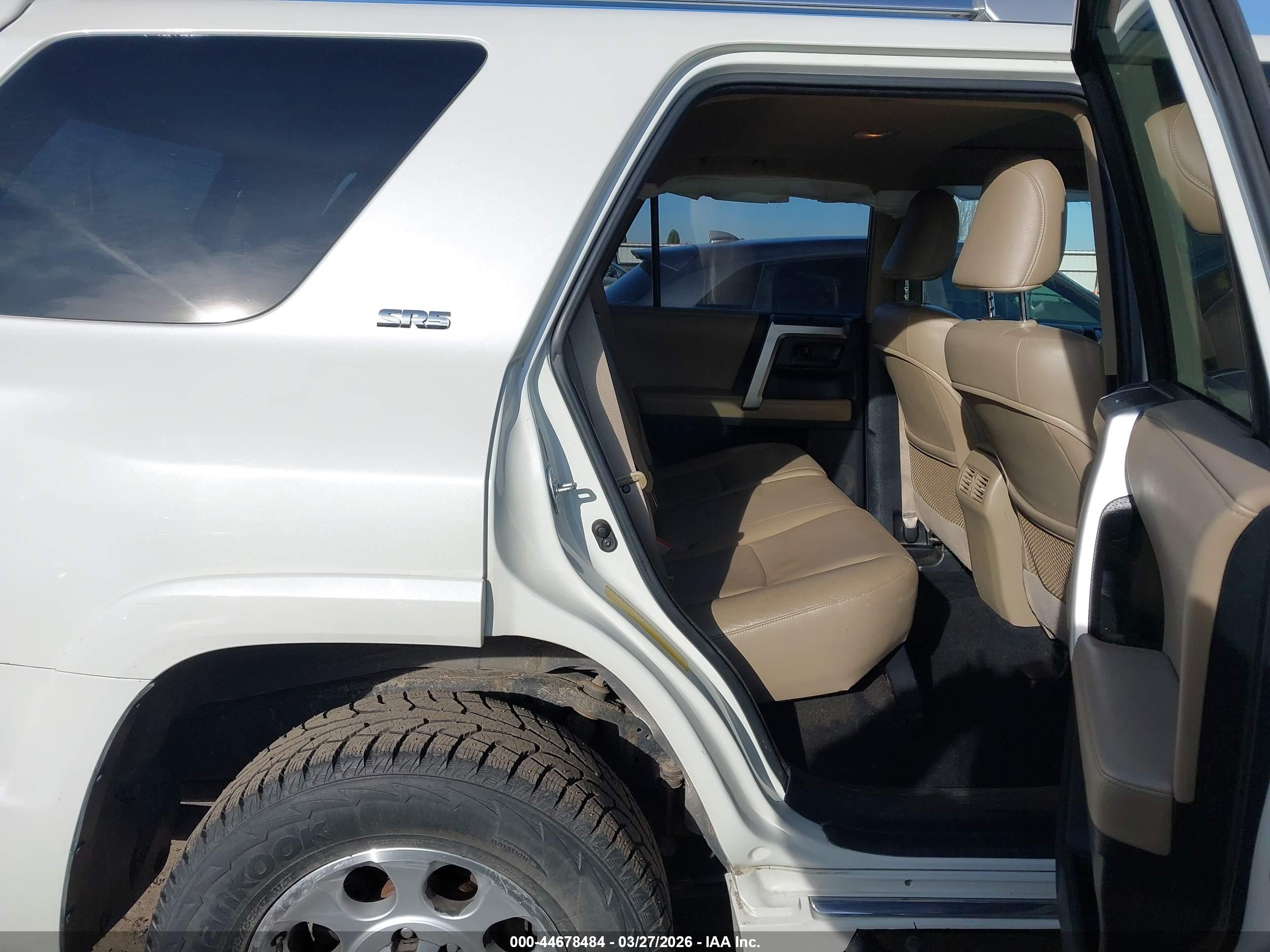 TOYOTA 4RUNNER image 8