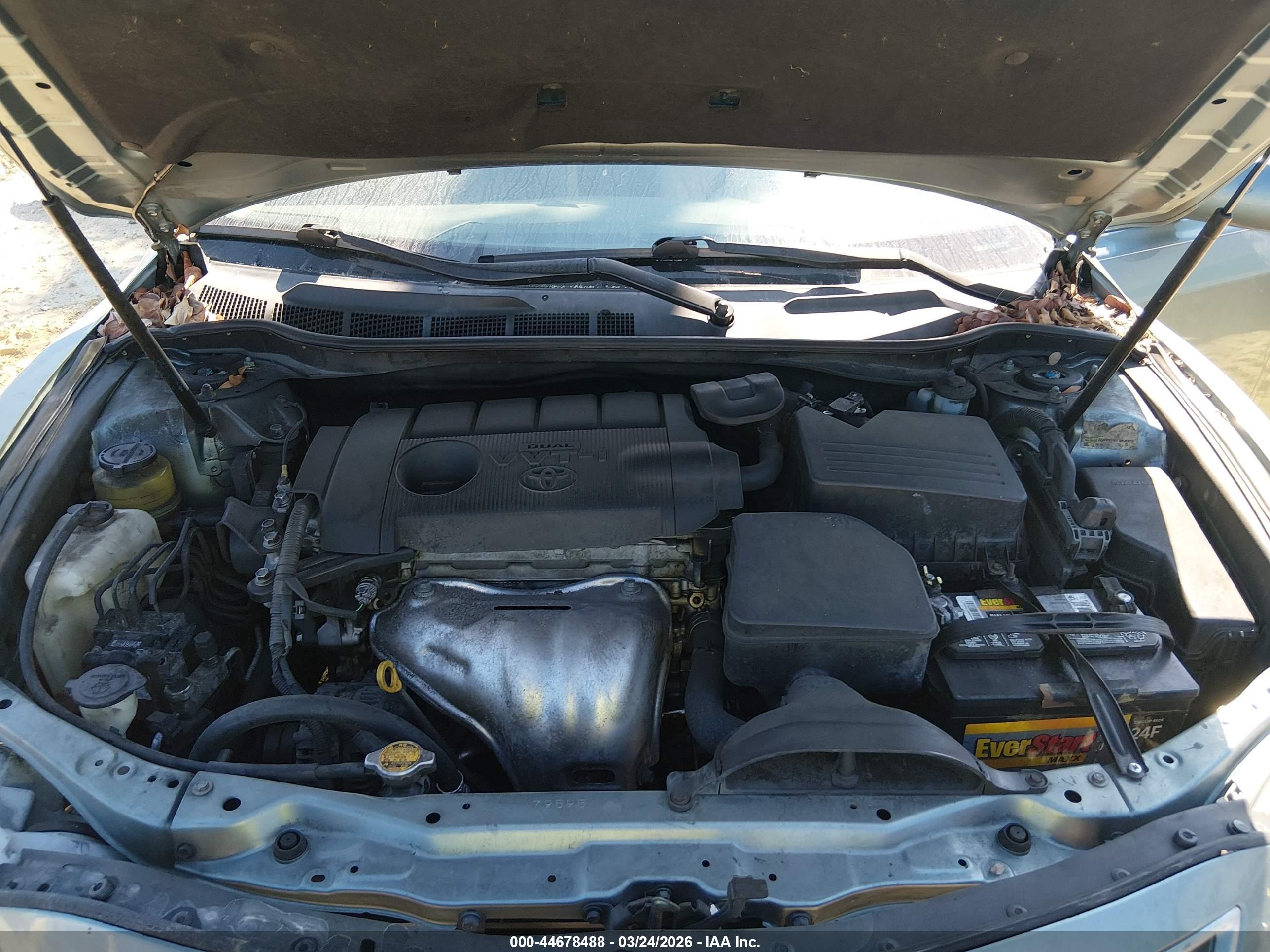 TOYOTA CAMRY image 10