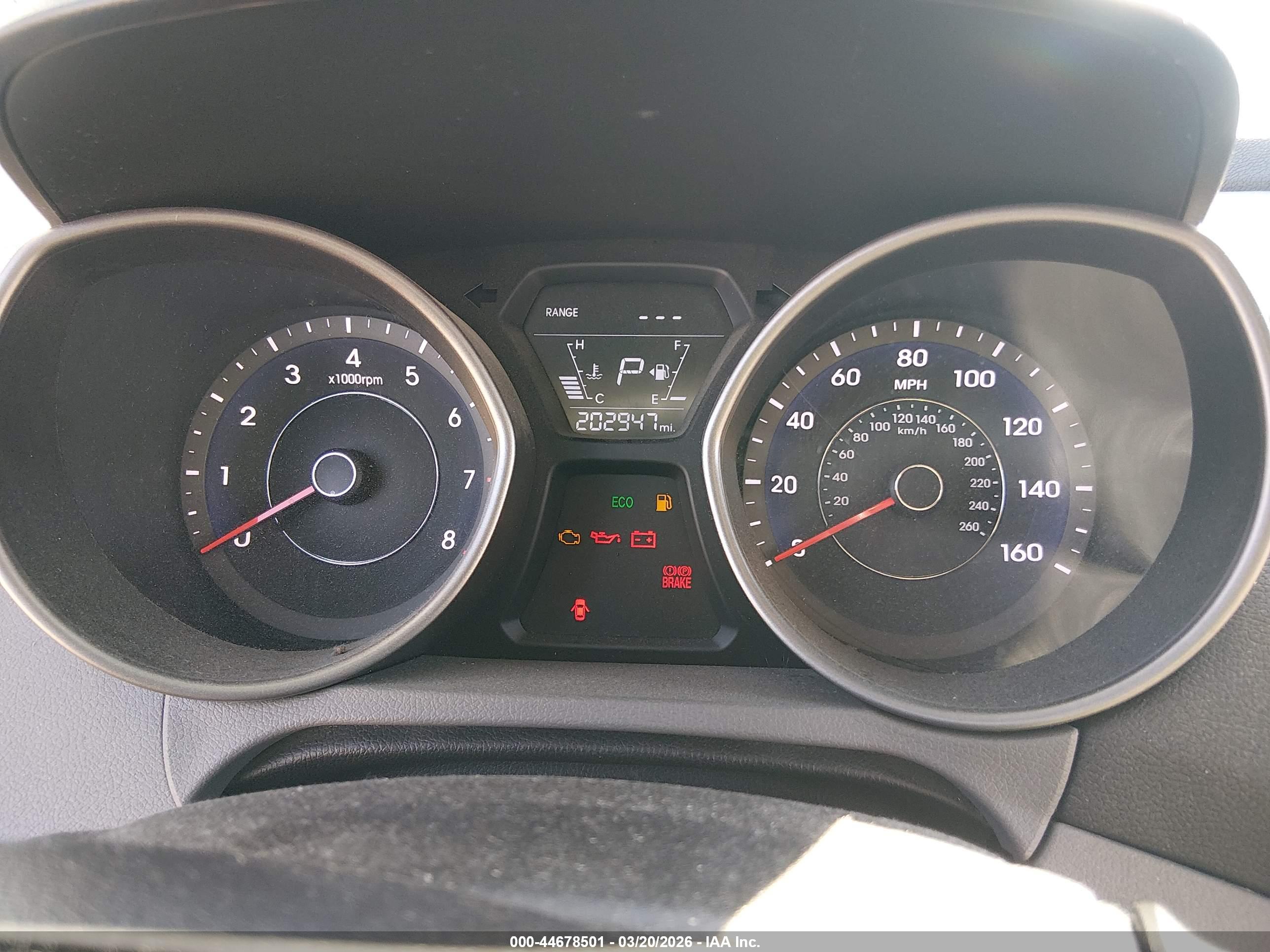 HYUNDAI ELANTRA image 7