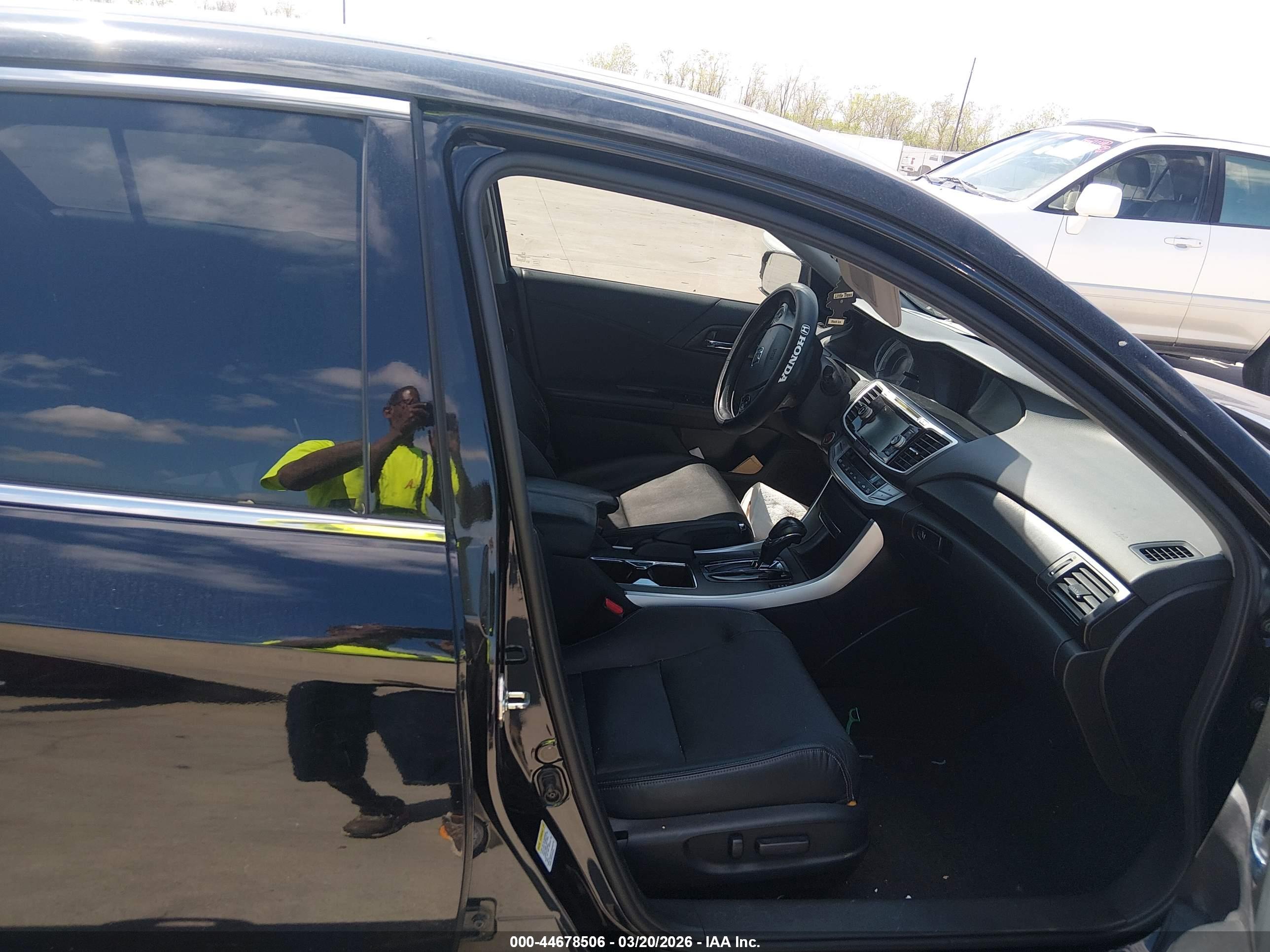 HONDA ACCORD image 5