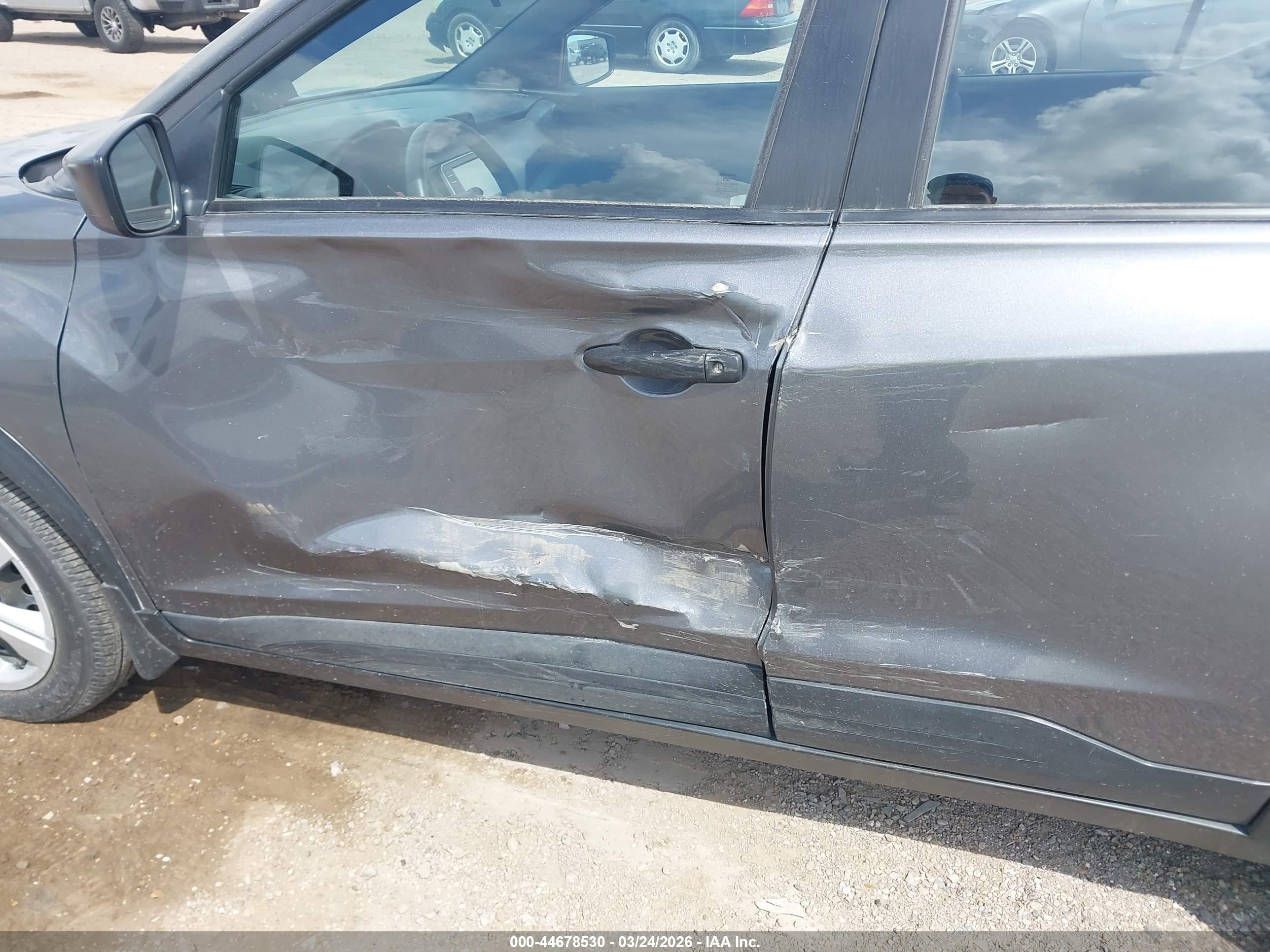 NISSAN KICKS image 6