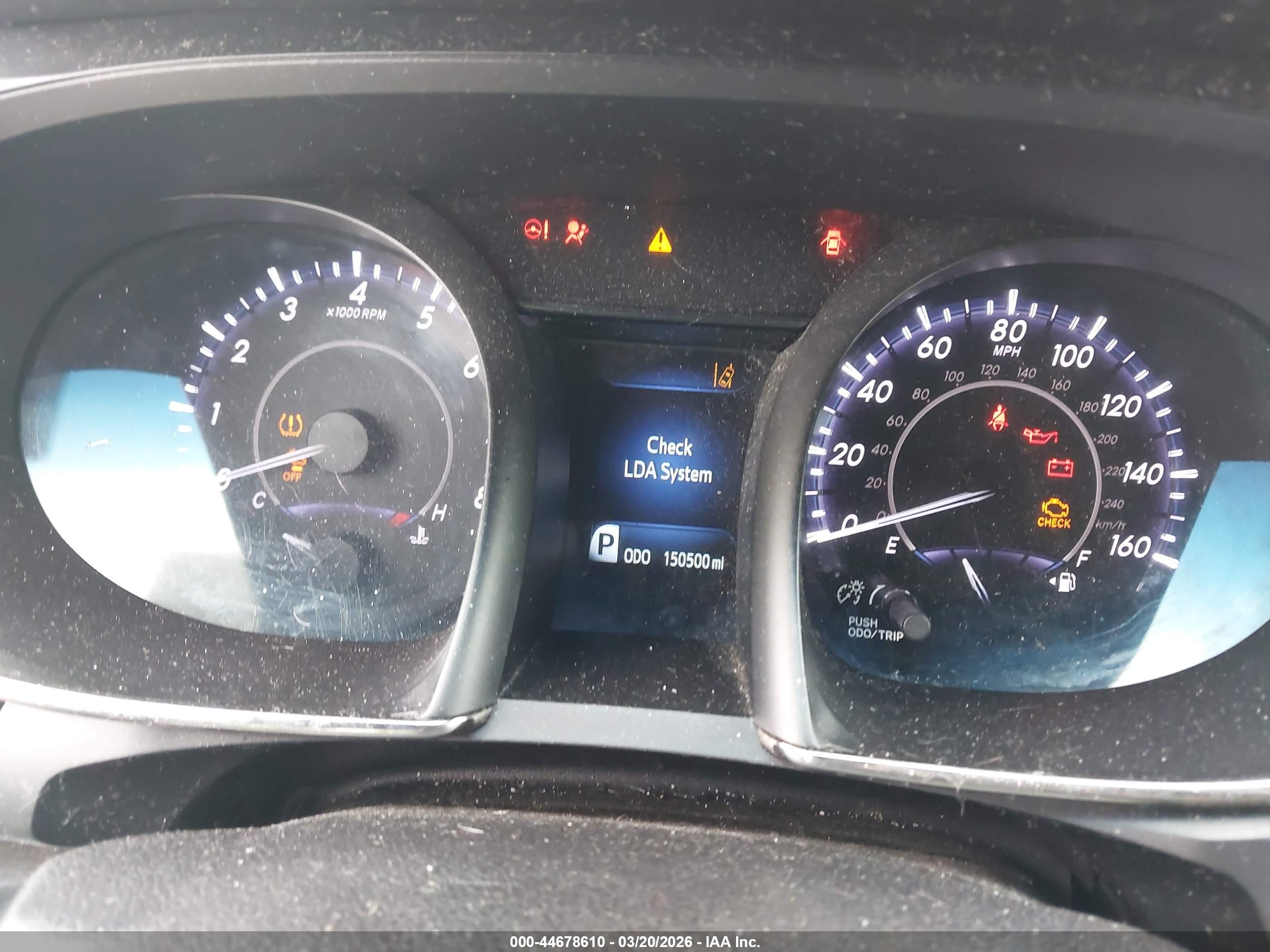 TOYOTA AVALON image 7