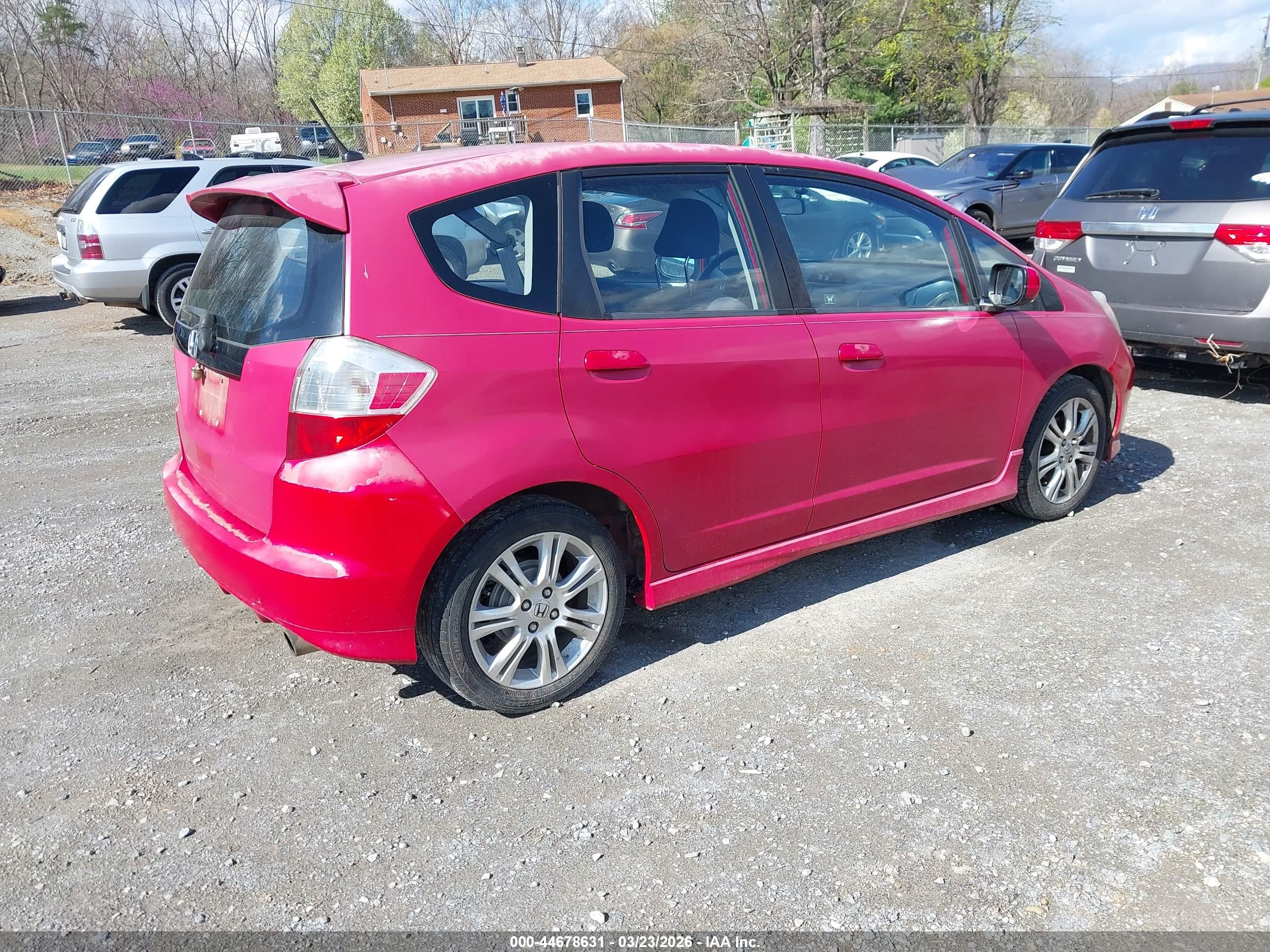 HONDA FIT image 4