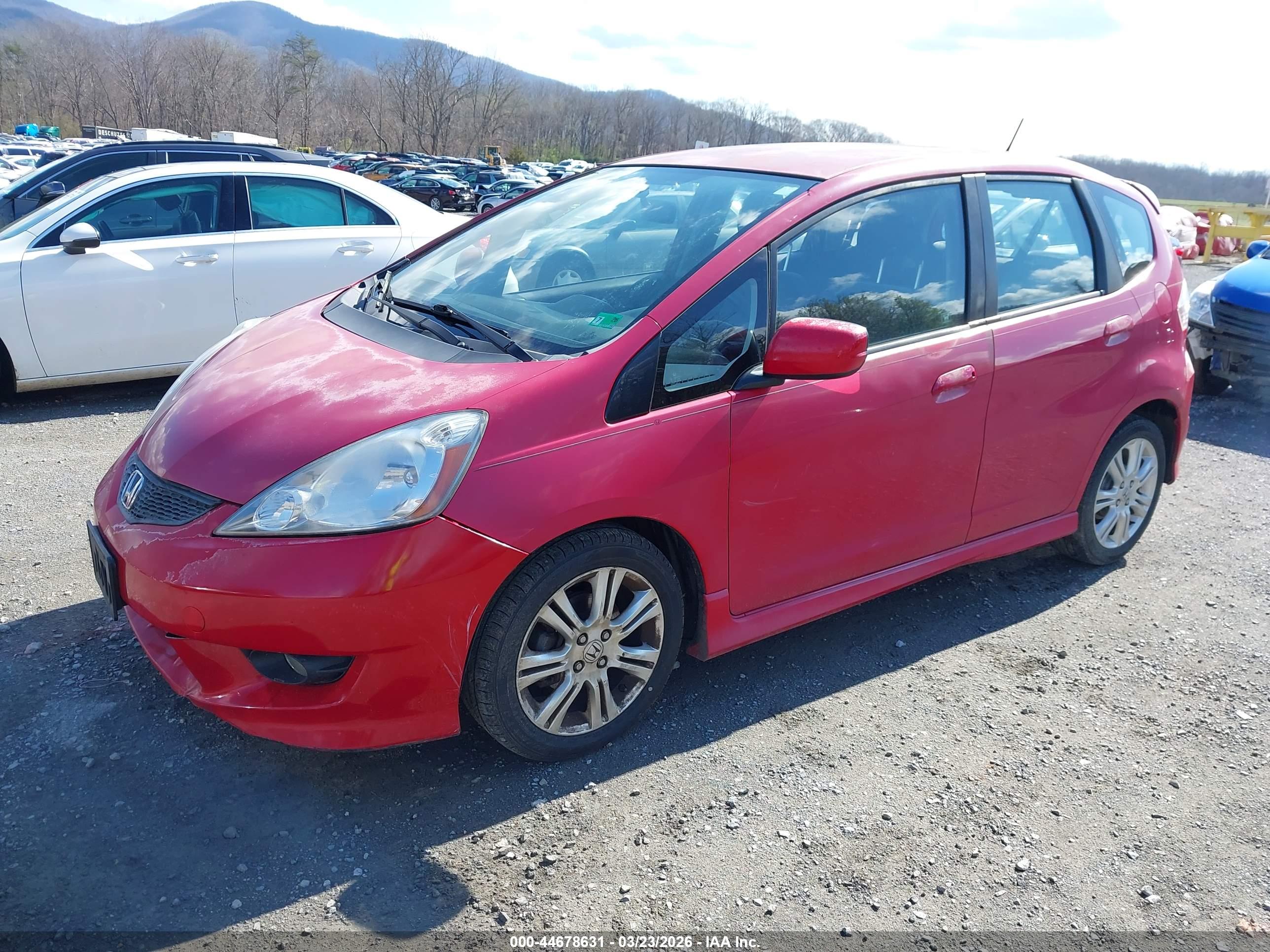 HONDA FIT image 6