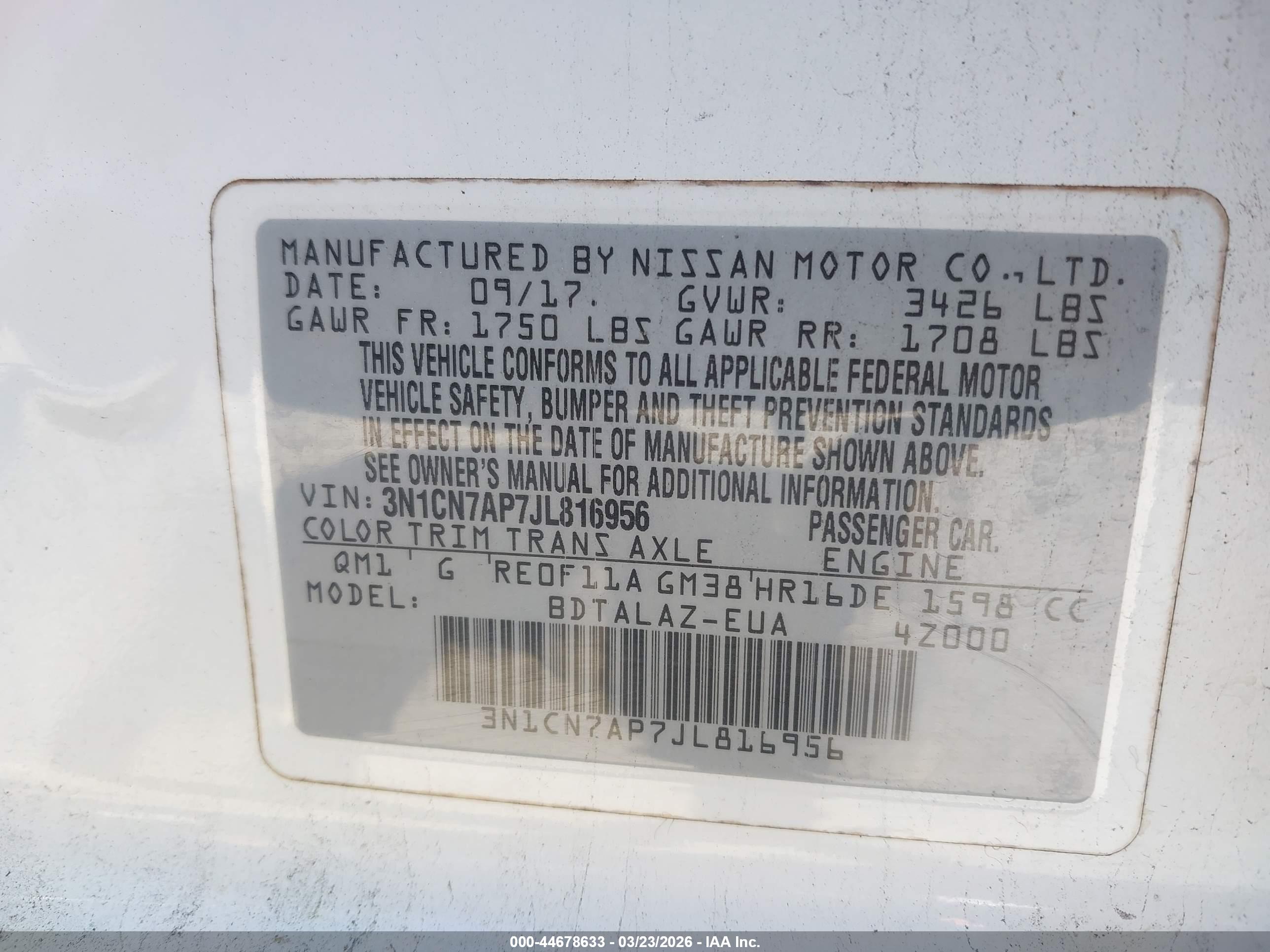 NISSAN VERSA image 9