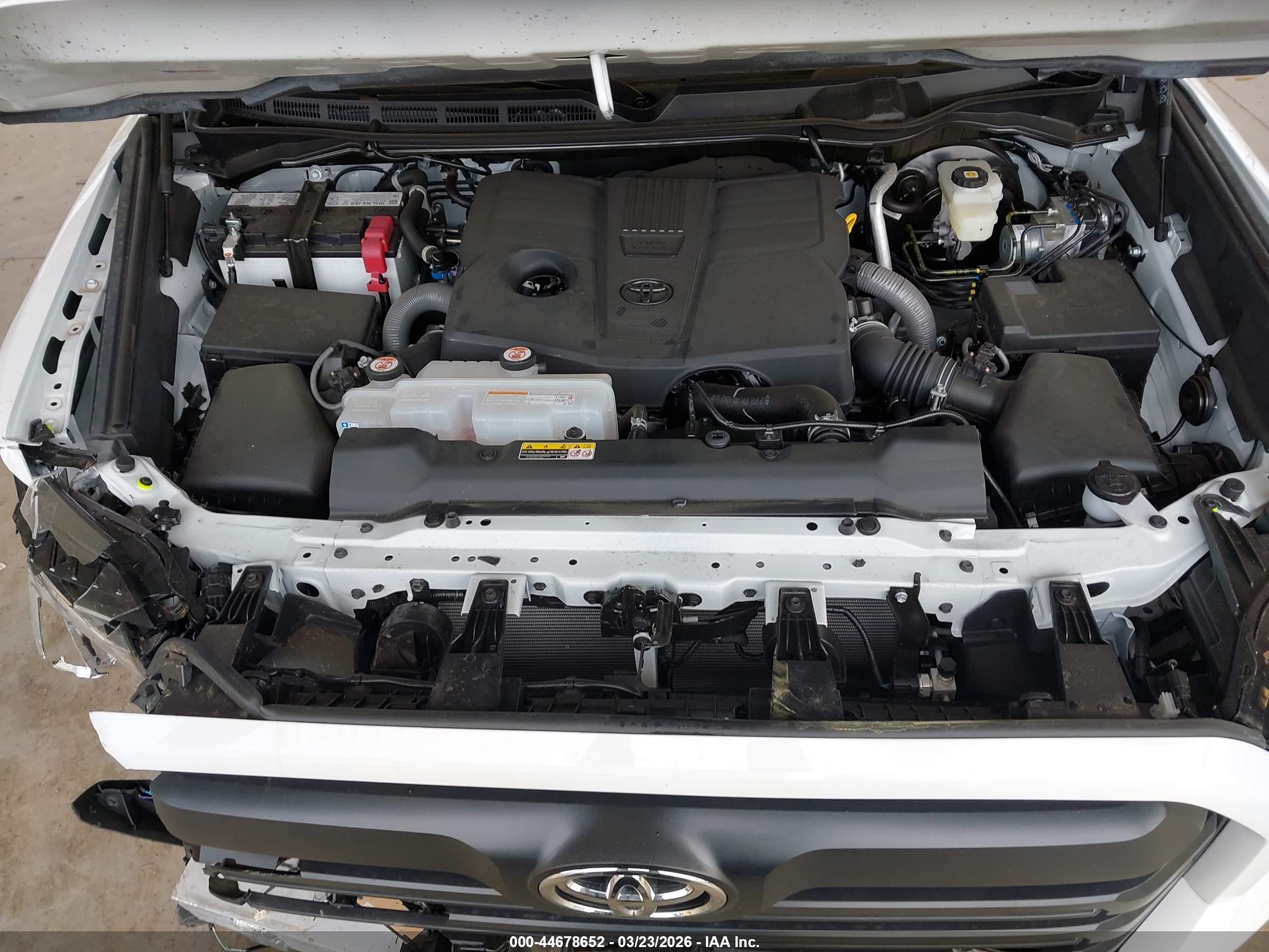 TOYOTA TUNDRA image 10
