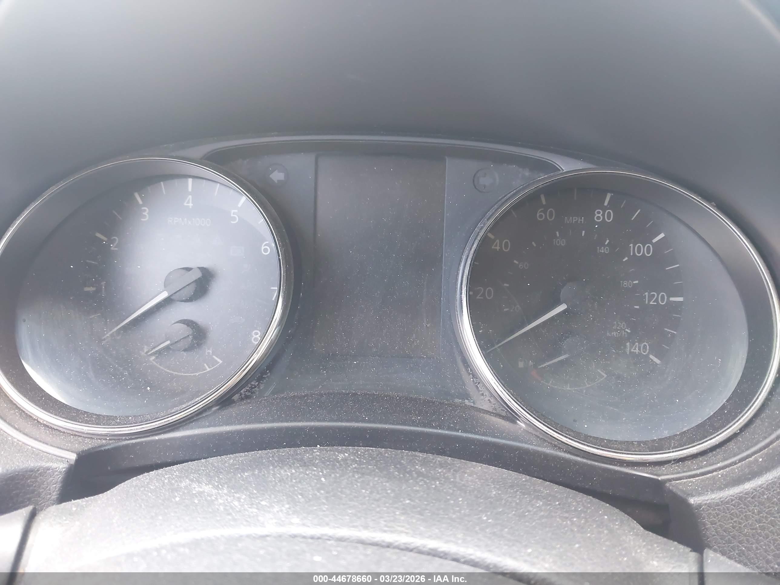NISSAN ROGUE image 7