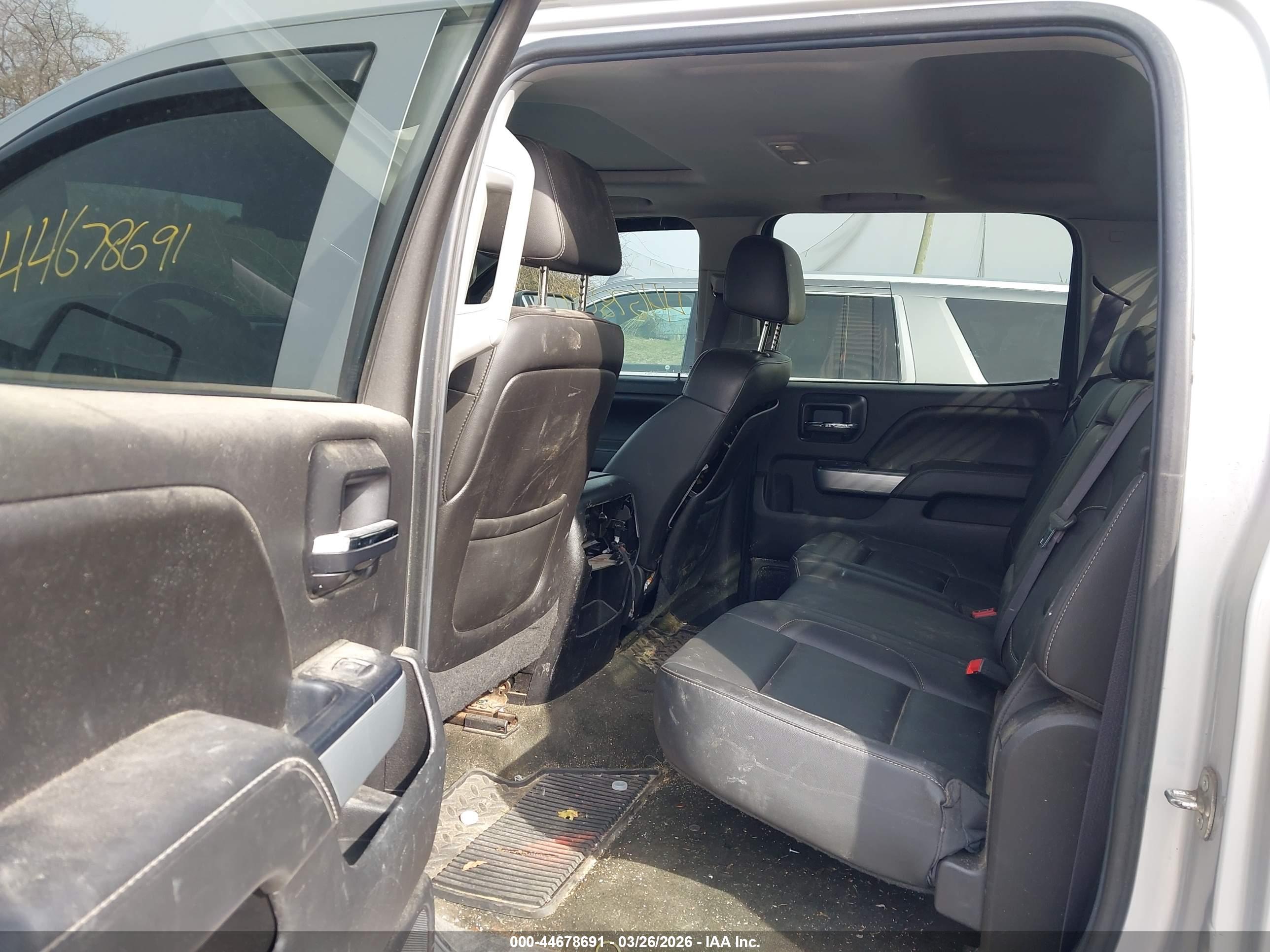 CHEVROLET SILVERADO image 8