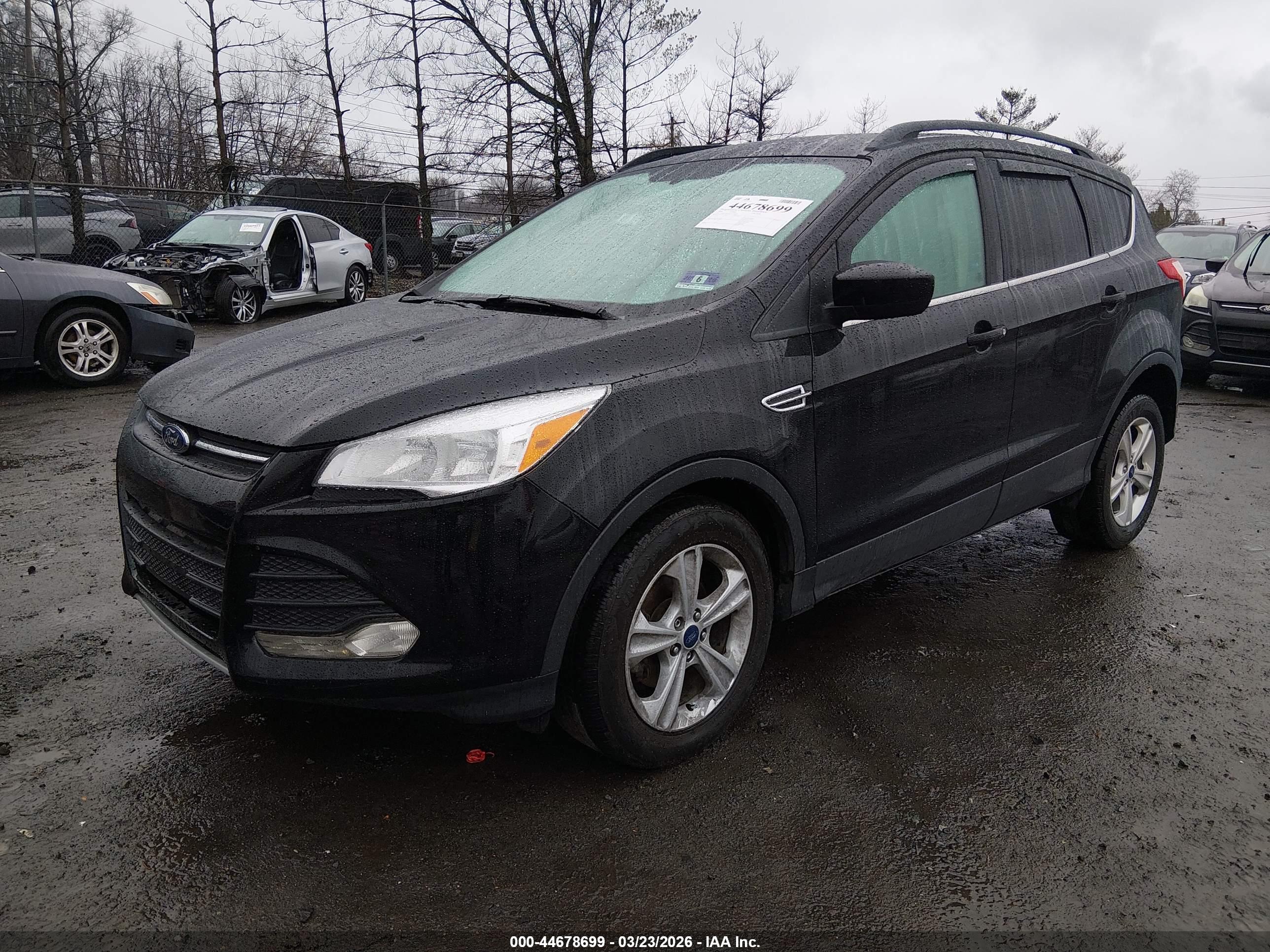 FORD ESCAPE image 2