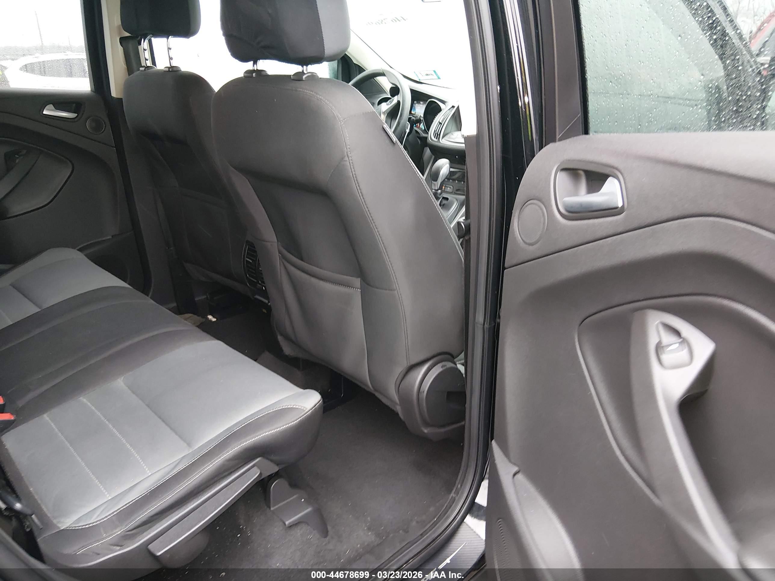 FORD ESCAPE image 8