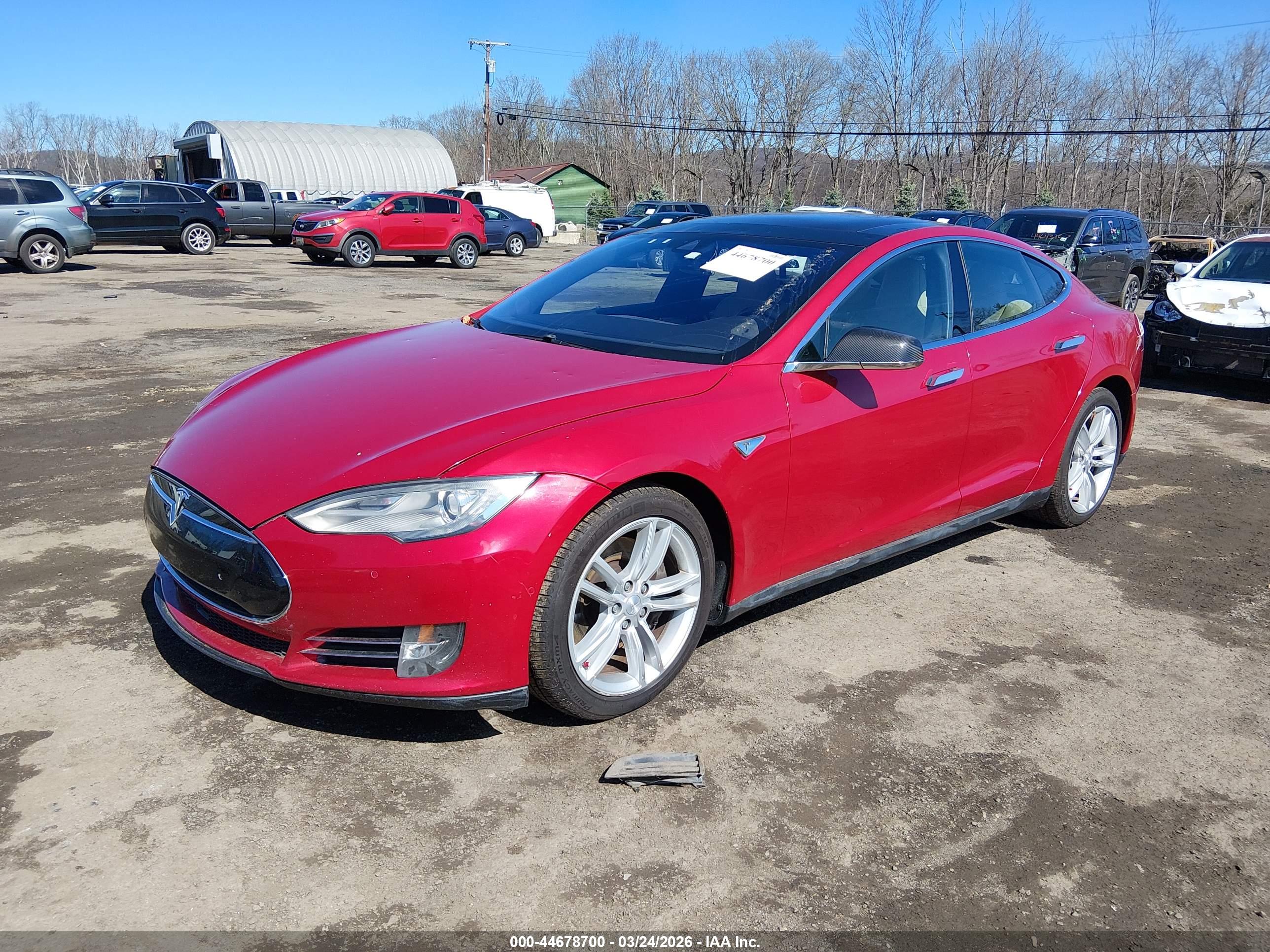 TESLA MODEL image 2