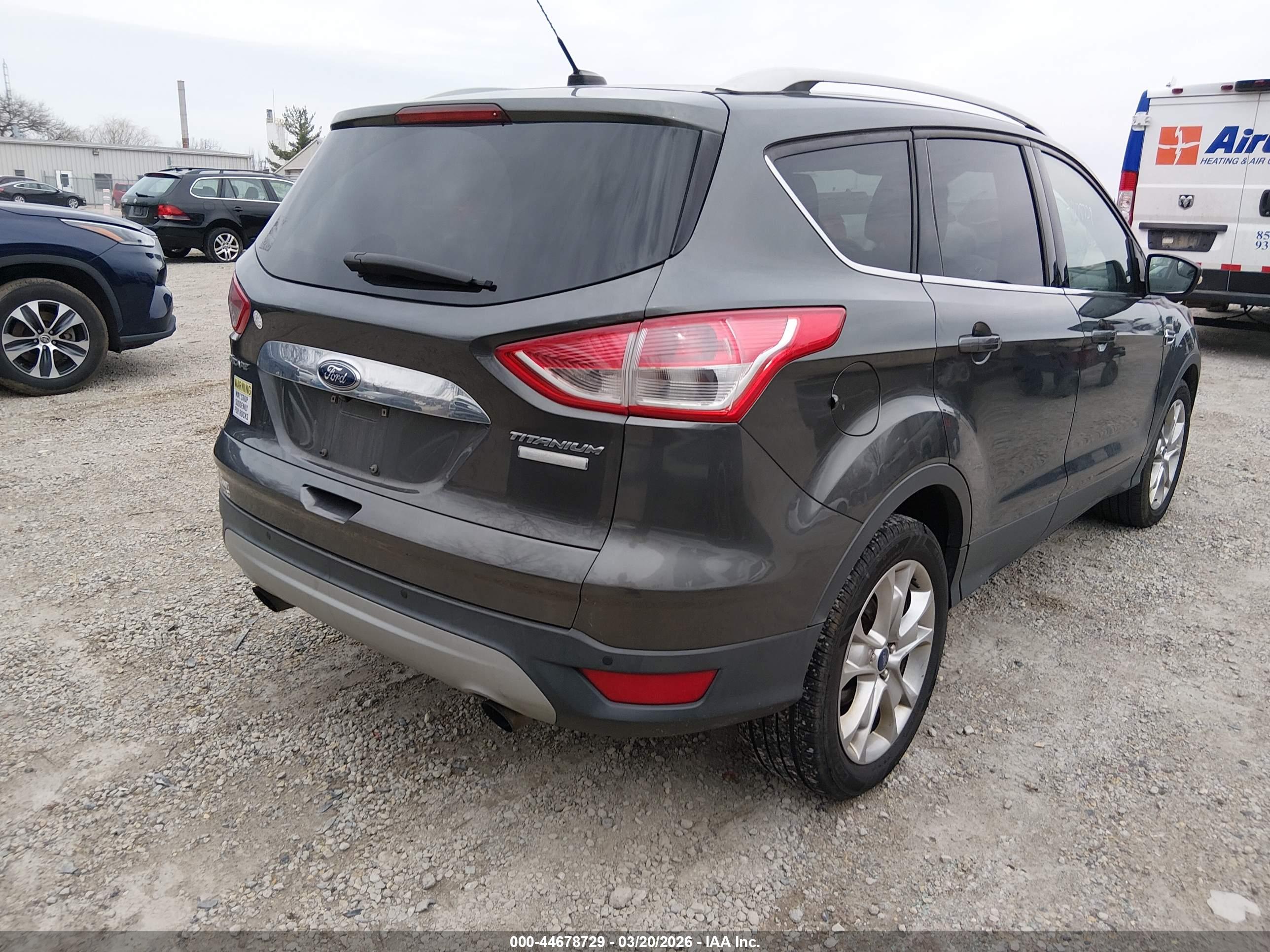 FORD ESCAPE image 4