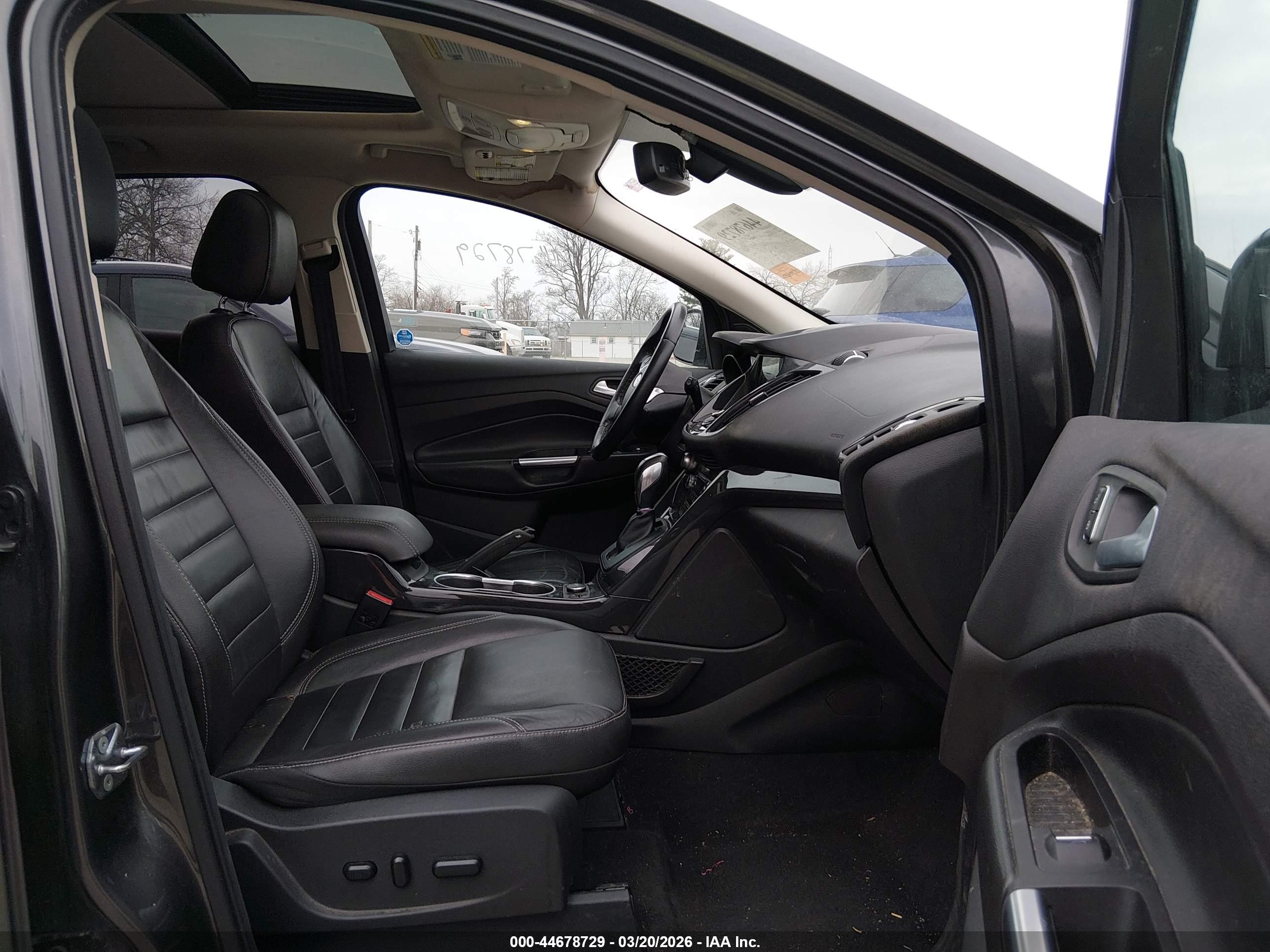 FORD ESCAPE image 5