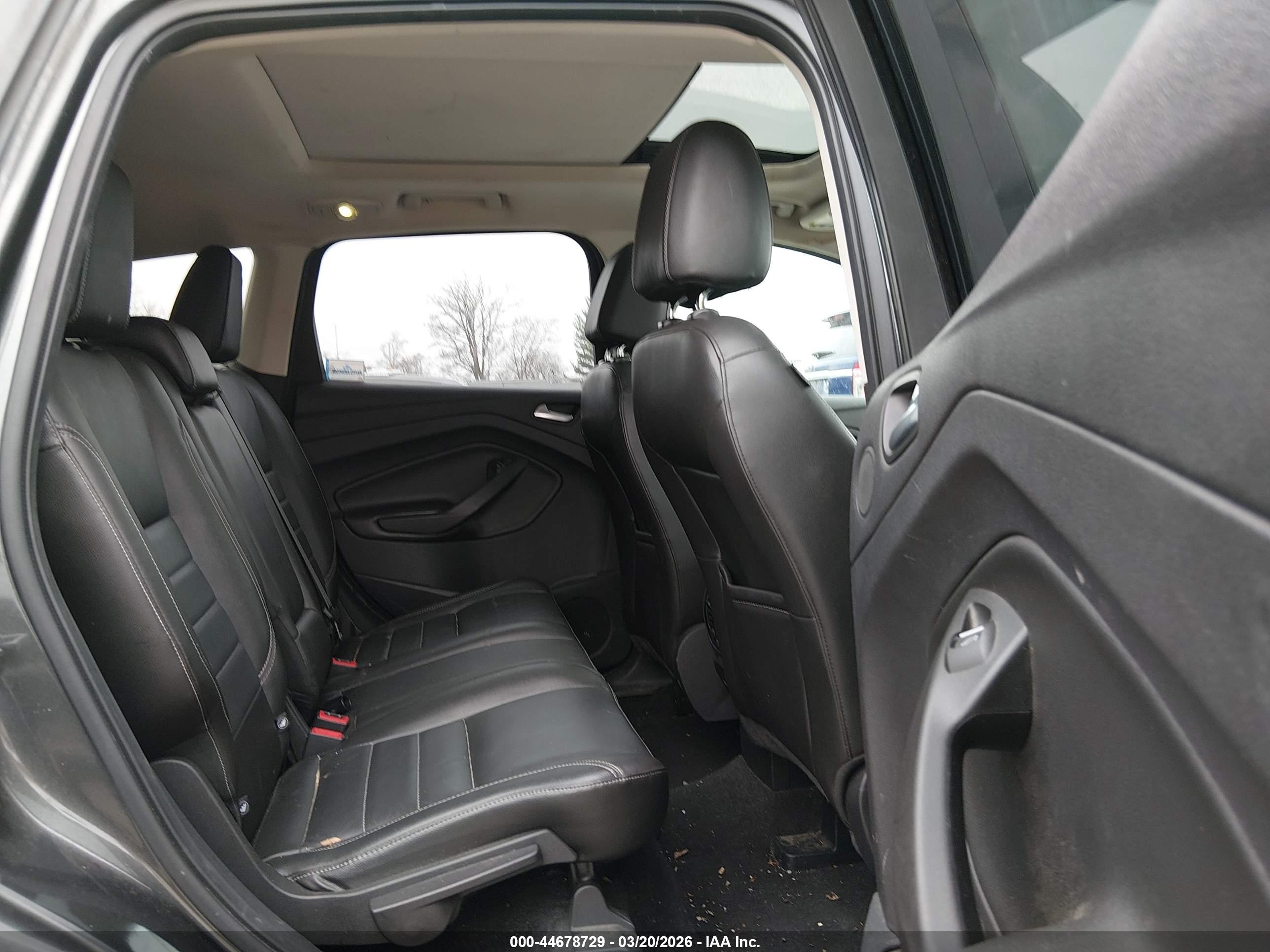 FORD ESCAPE image 8