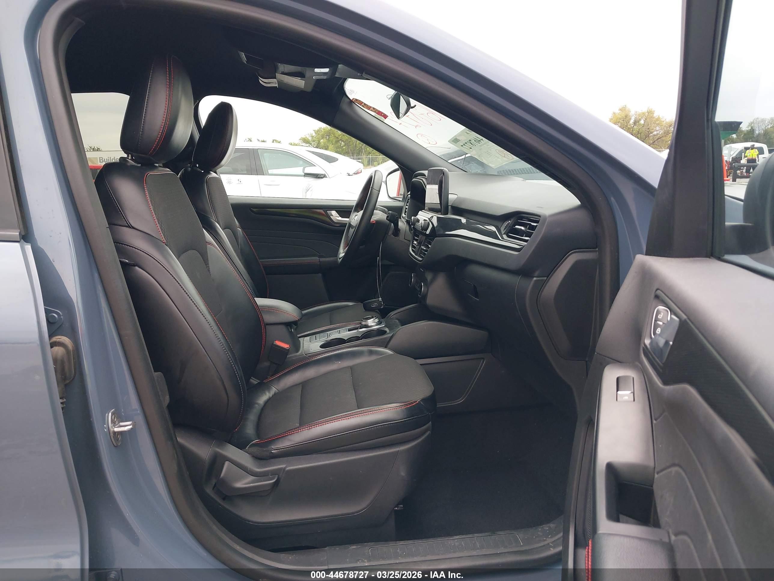 FORD ESCAPE image 5