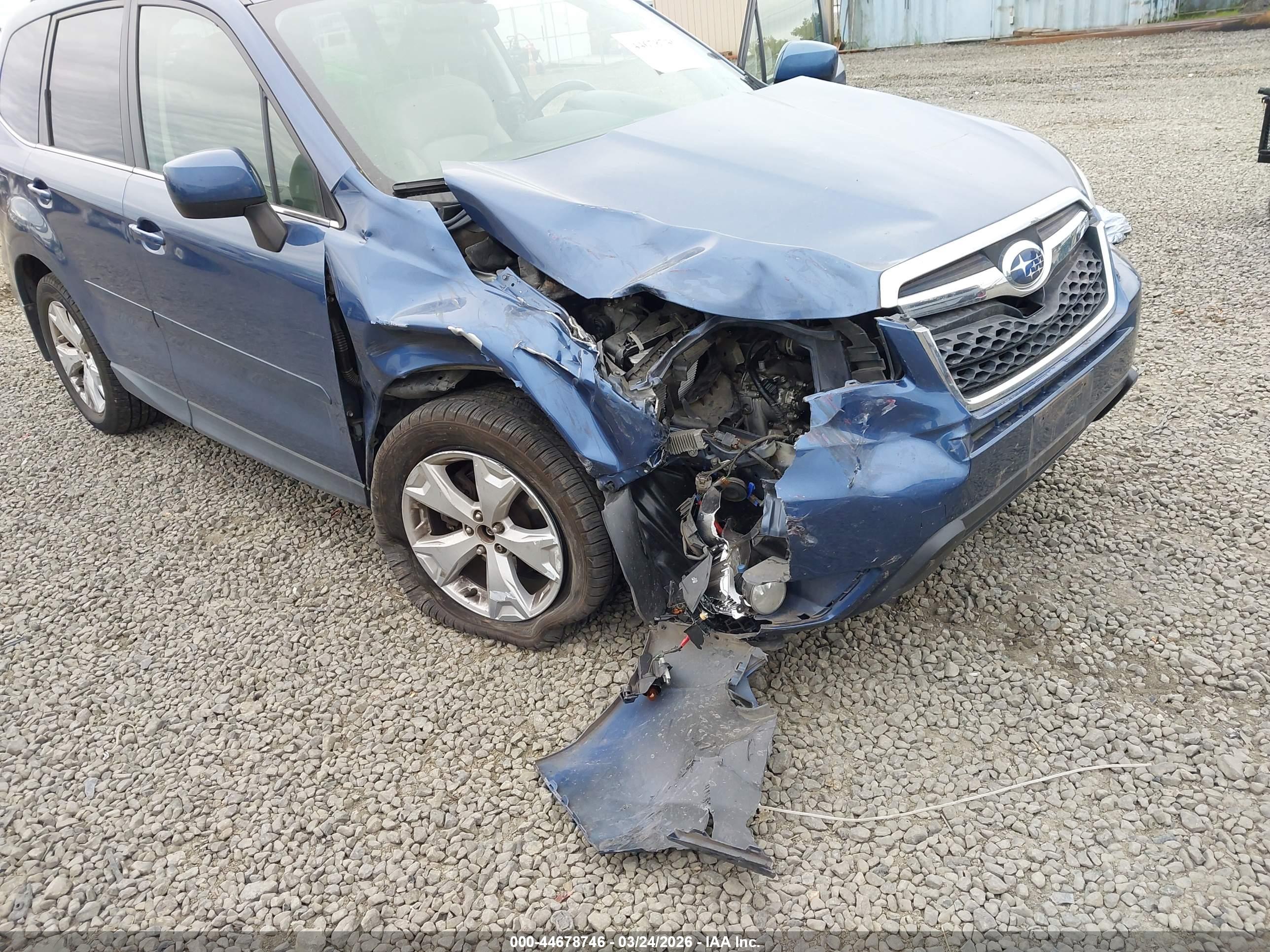 SUBARU FORESTER image 6