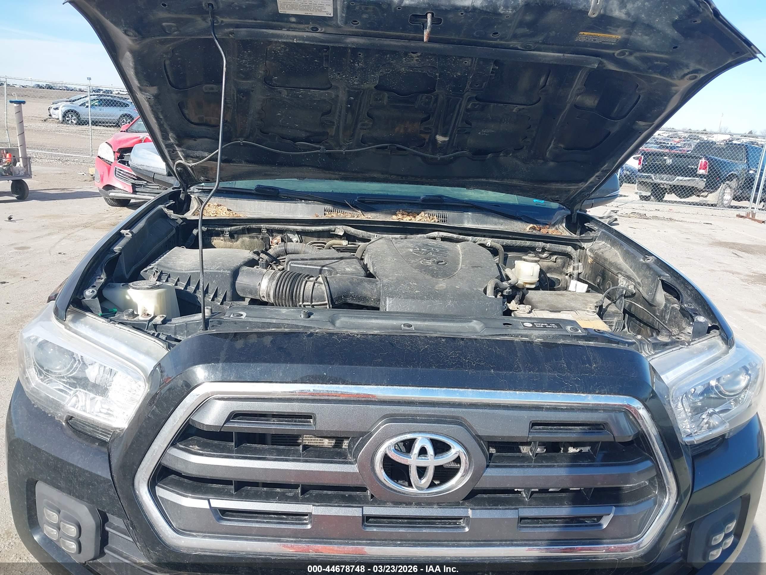 TOYOTA TACOMA image 10