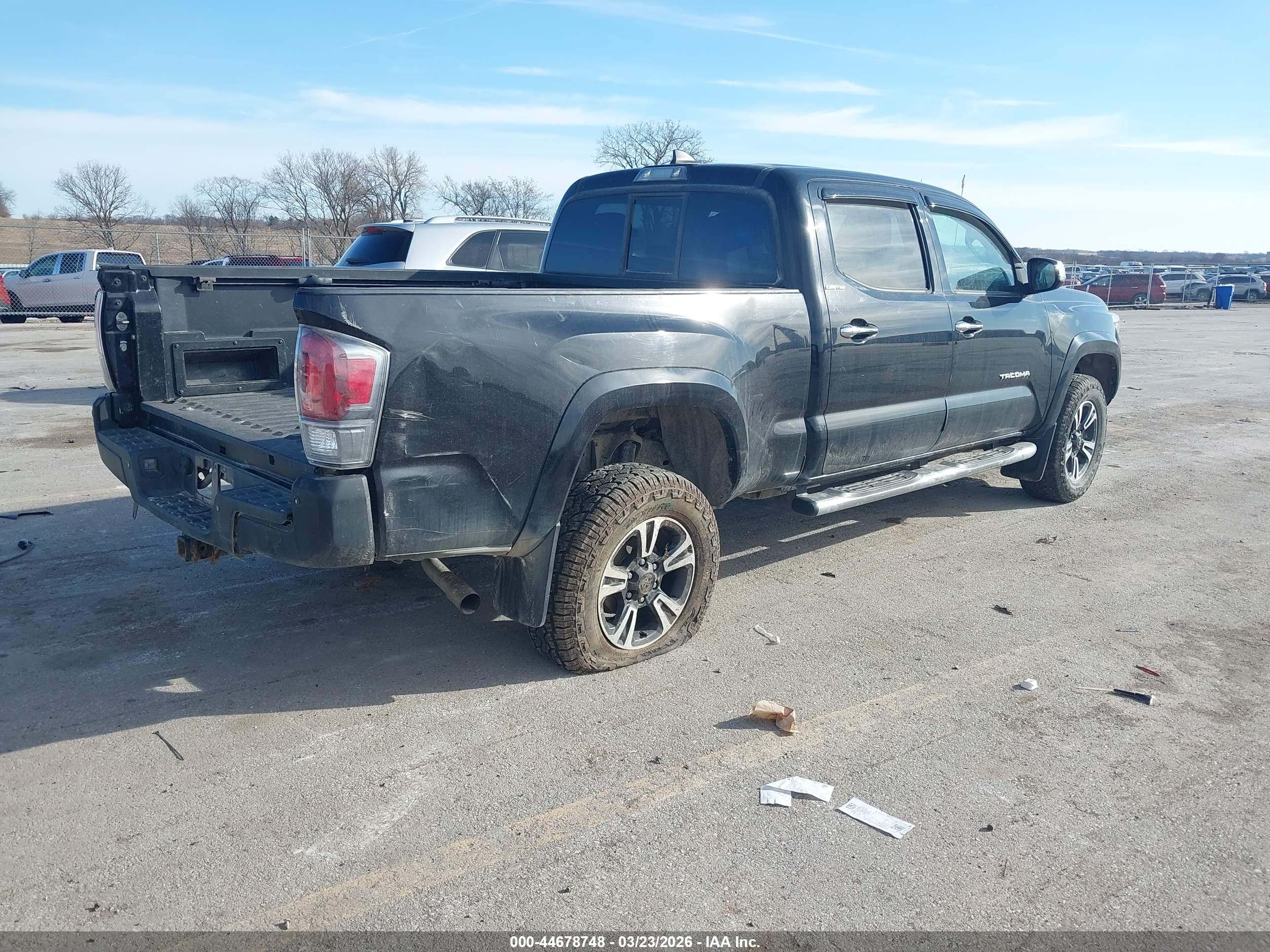 TOYOTA TACOMA image 4
