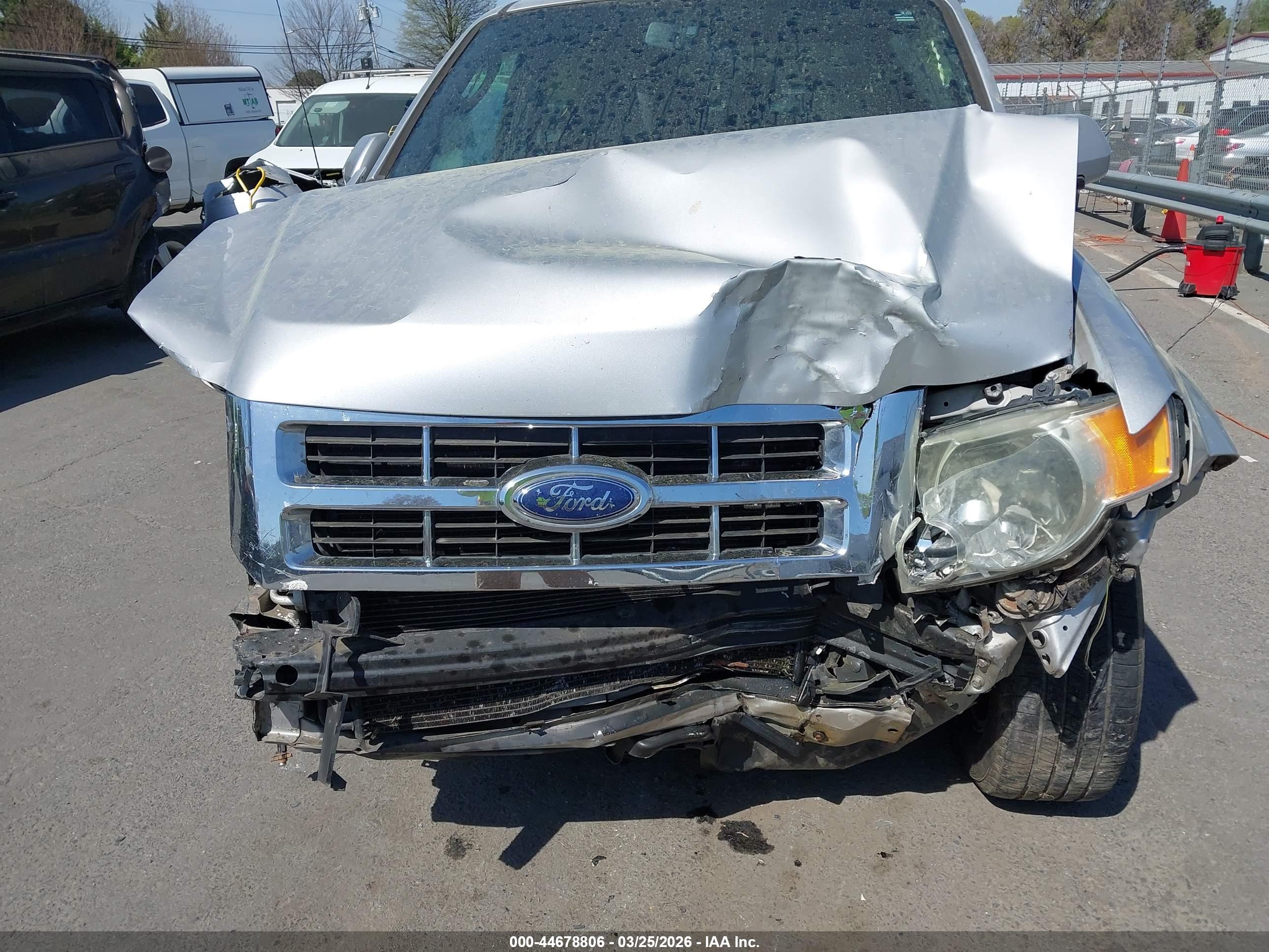 FORD ESCAPE image 6