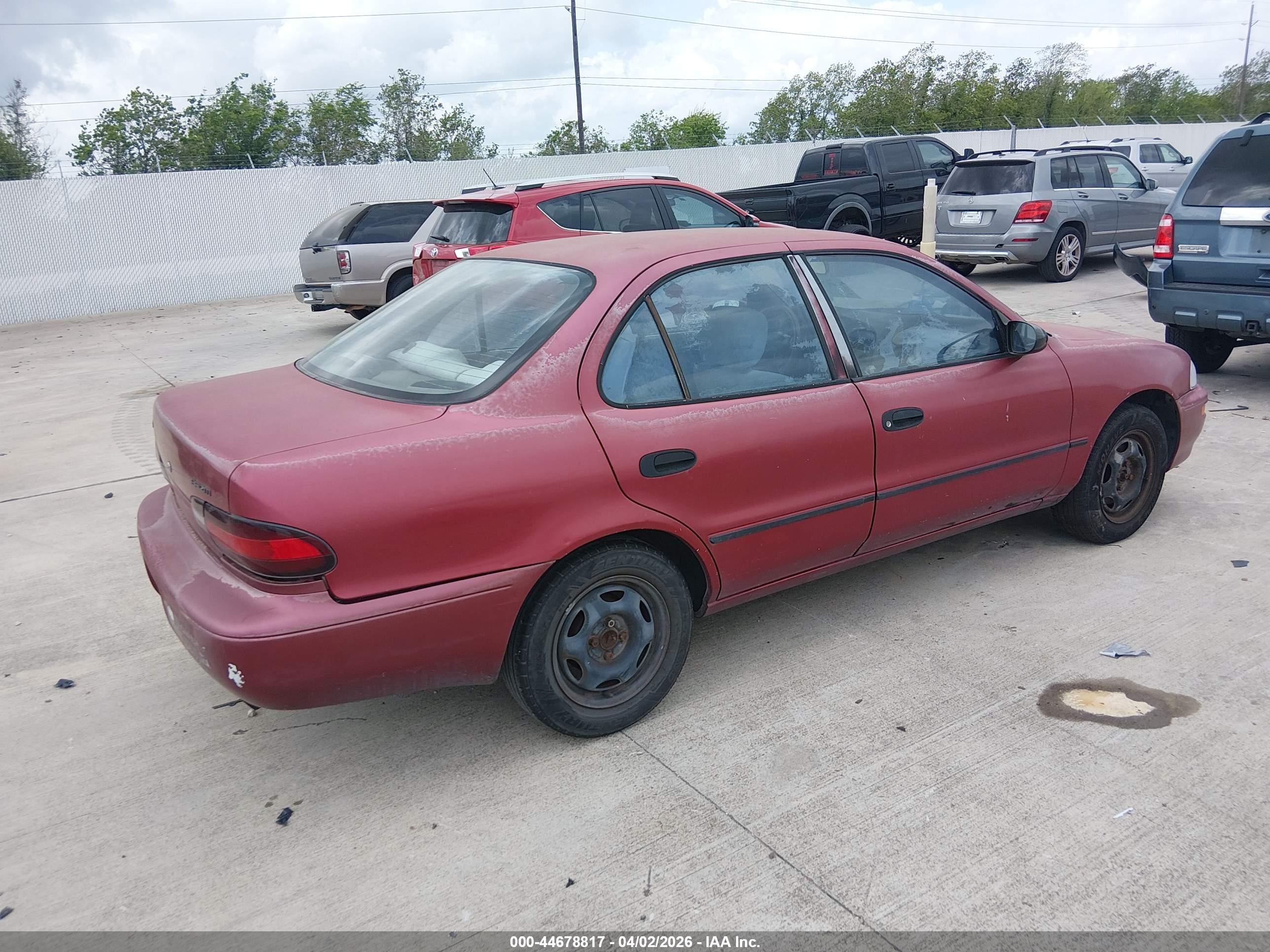 GEO PRIZM image 4